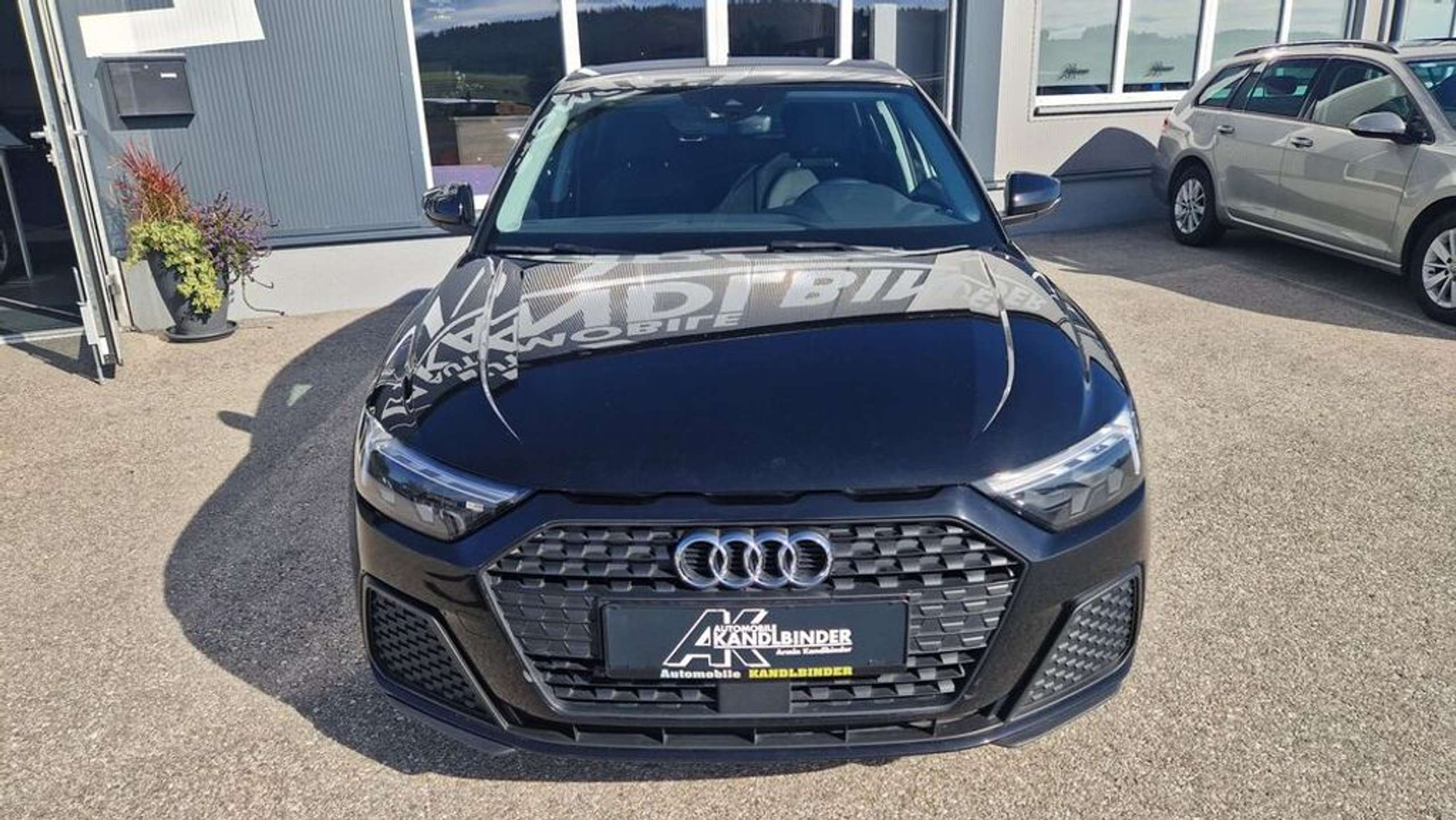 Audi - A1