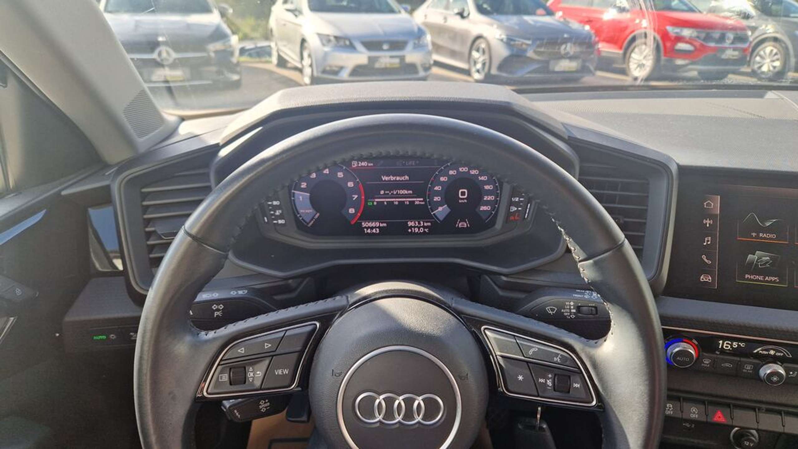 Audi - A1