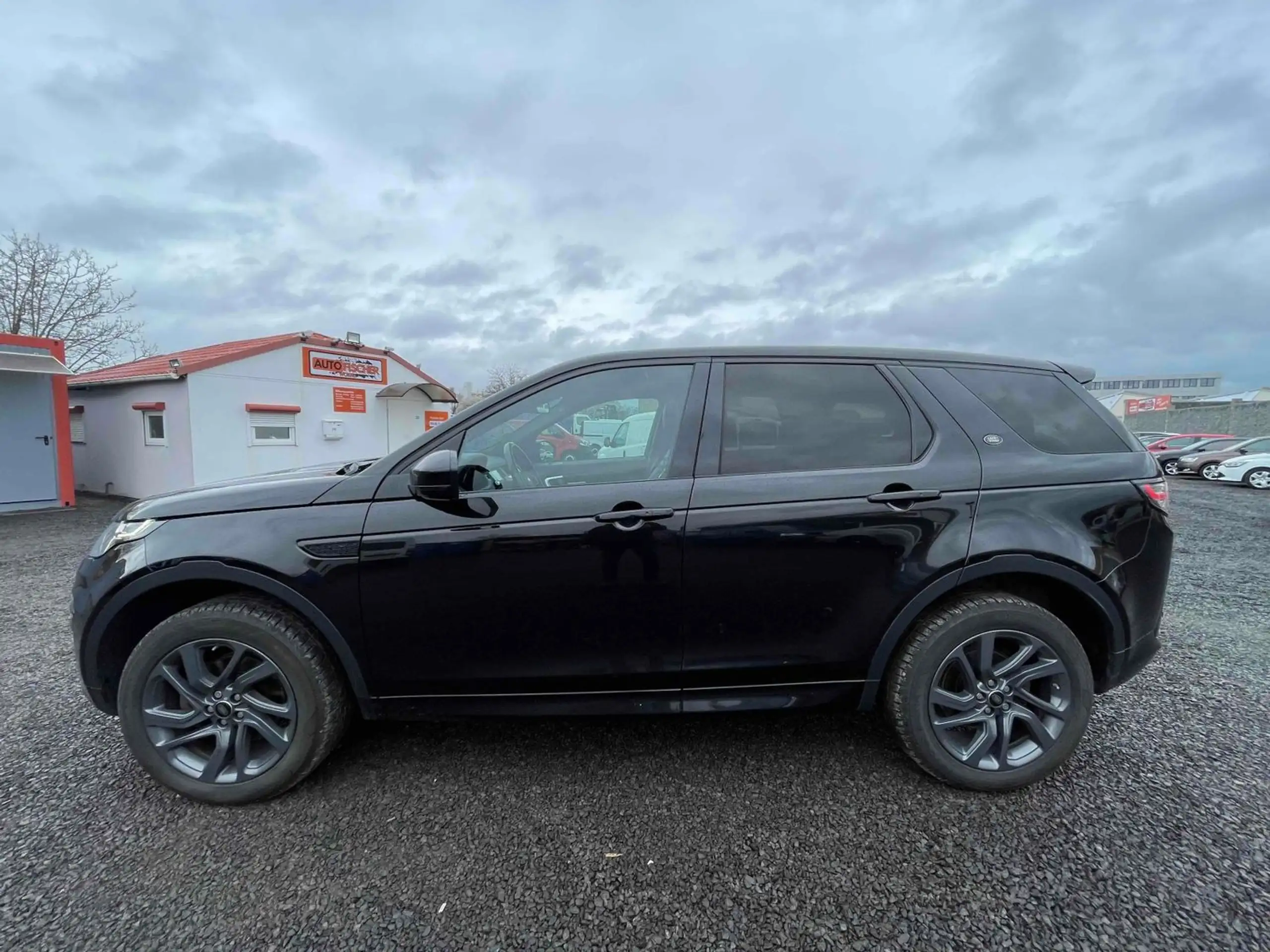 Land Rover - Discovery Sport