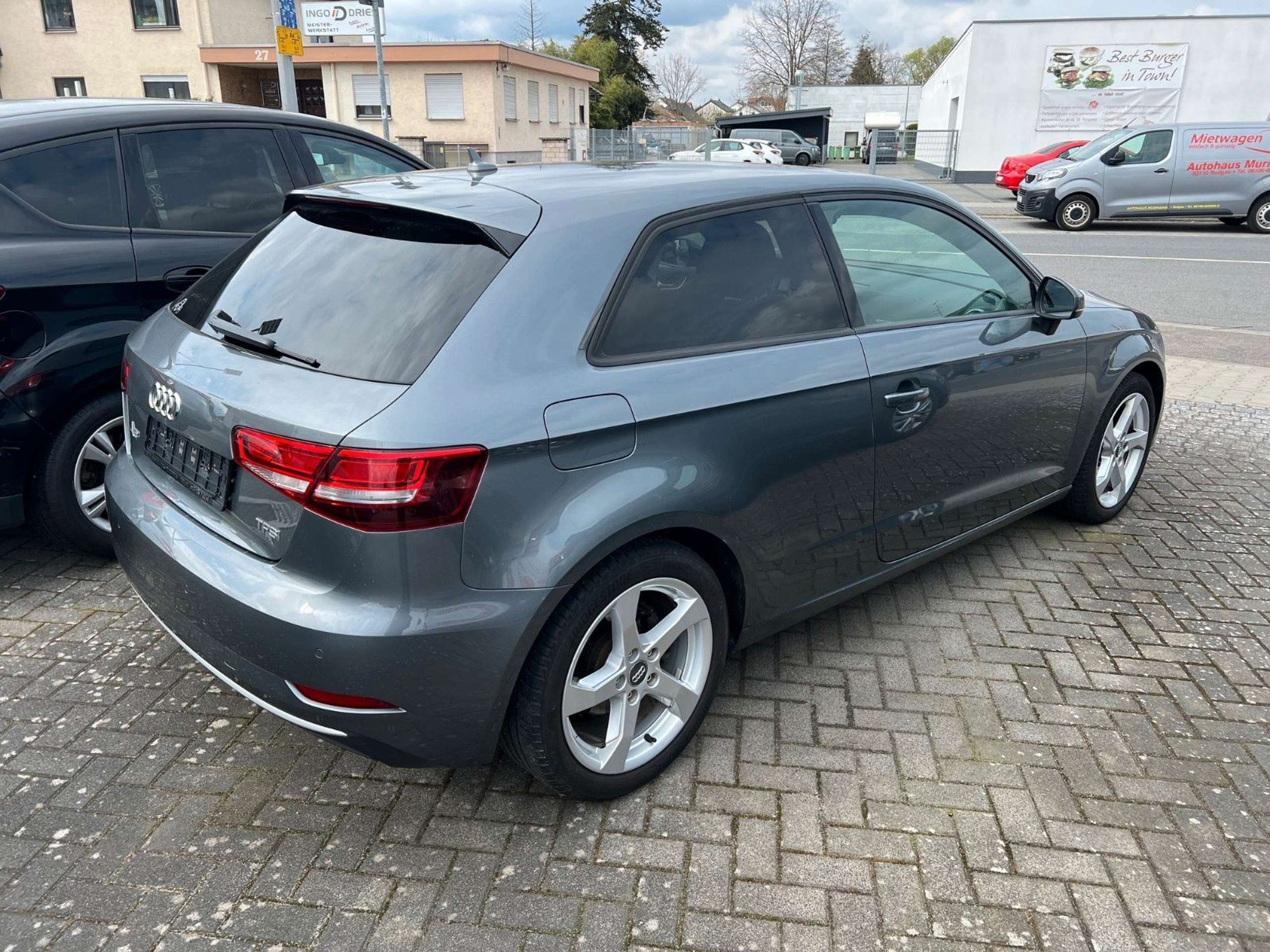 Audi - A3