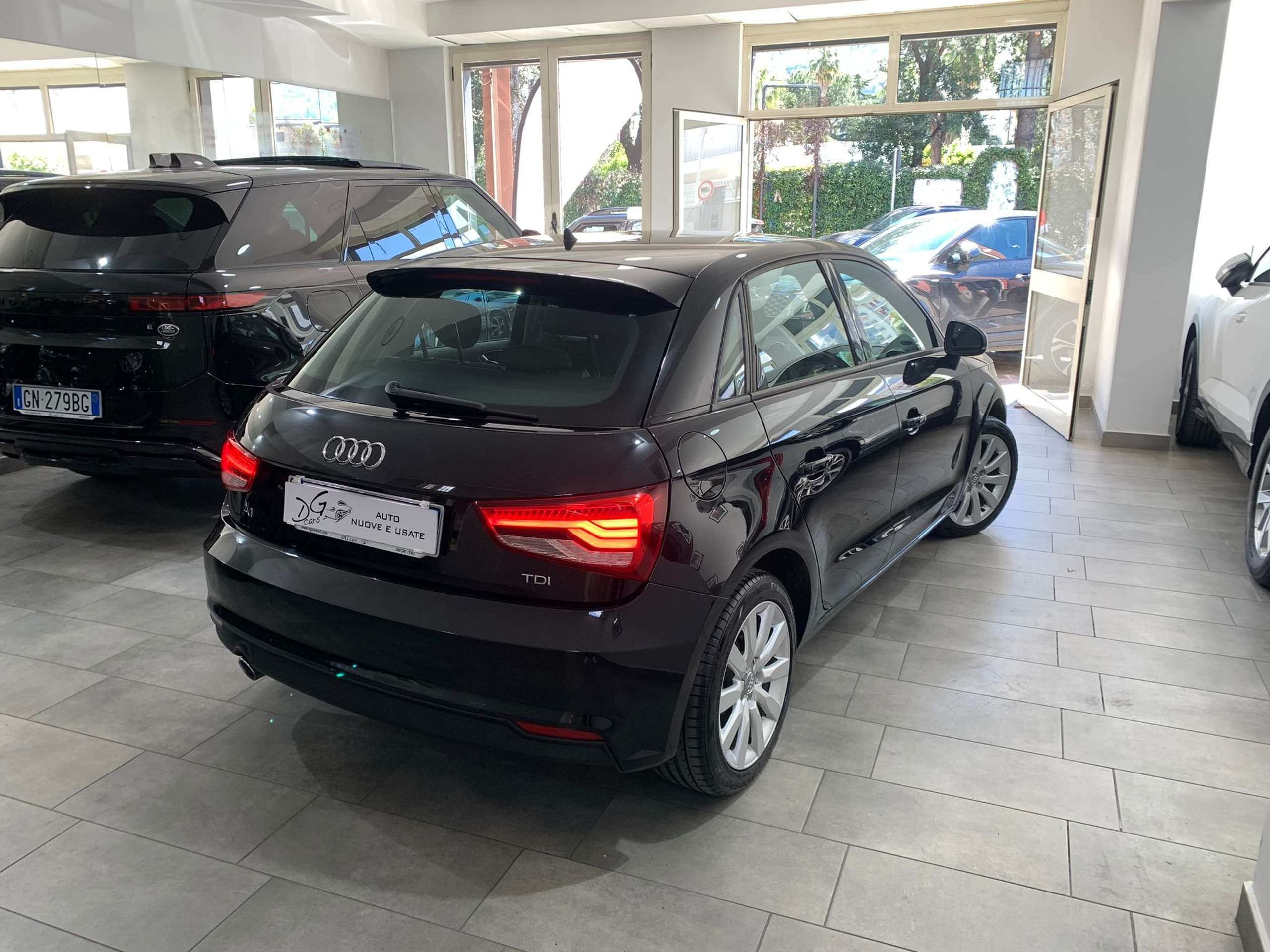 Audi - A1