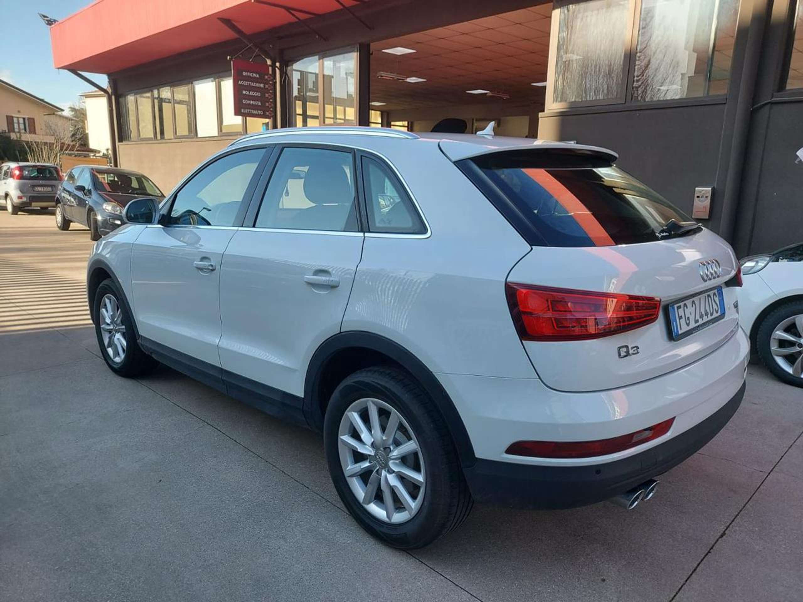 Audi - Q3