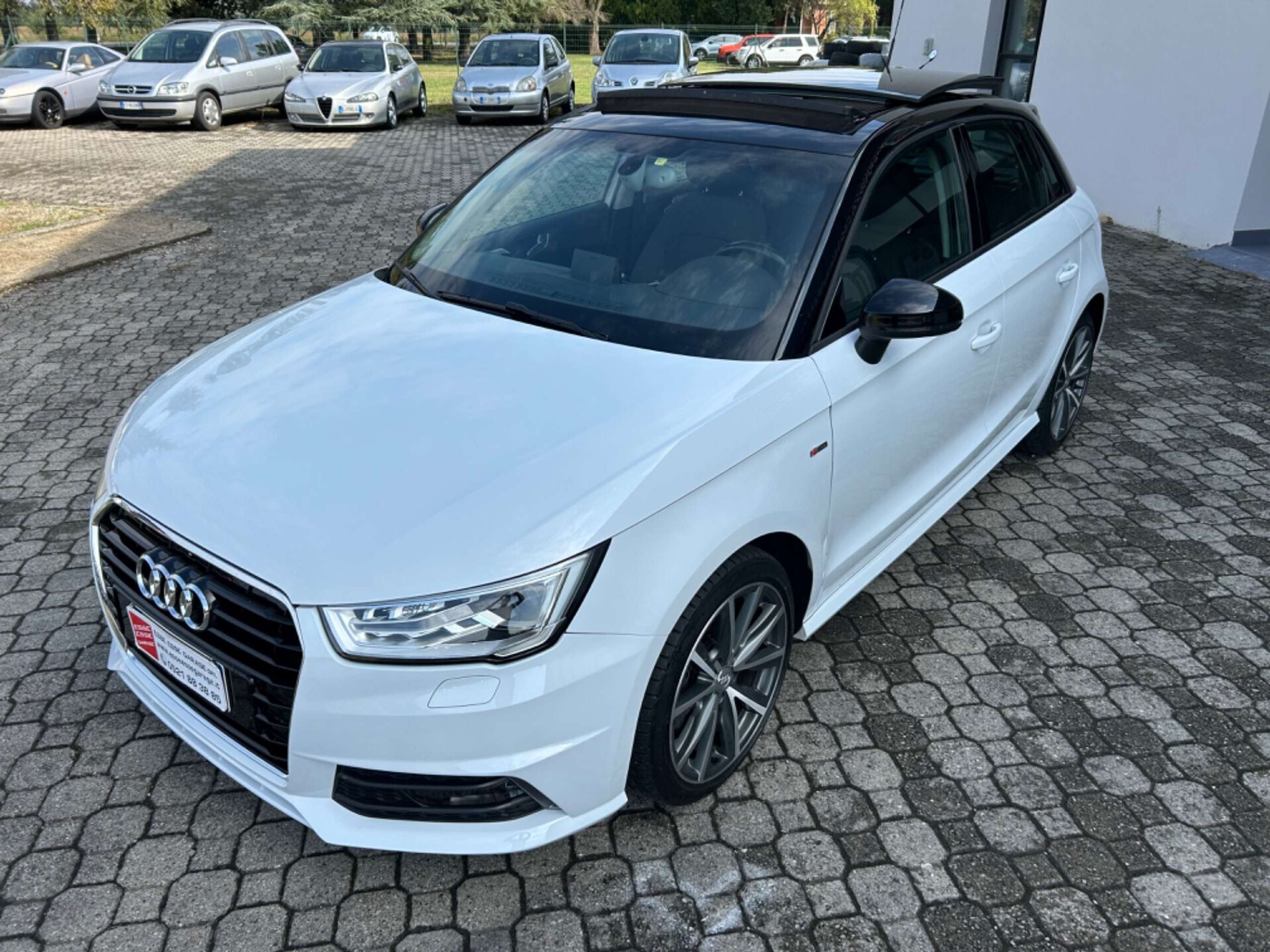 Audi - A1