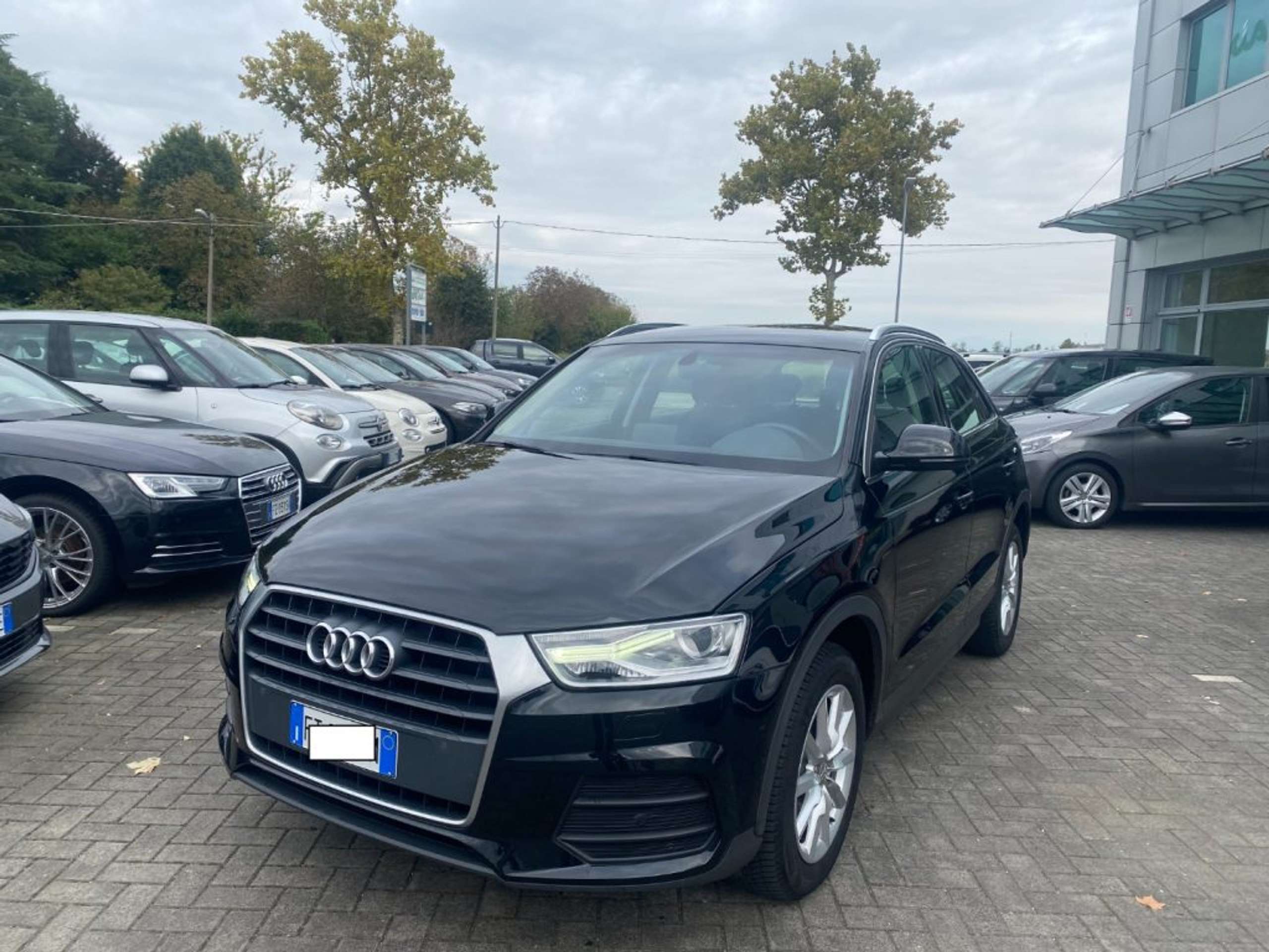 Audi - Q3