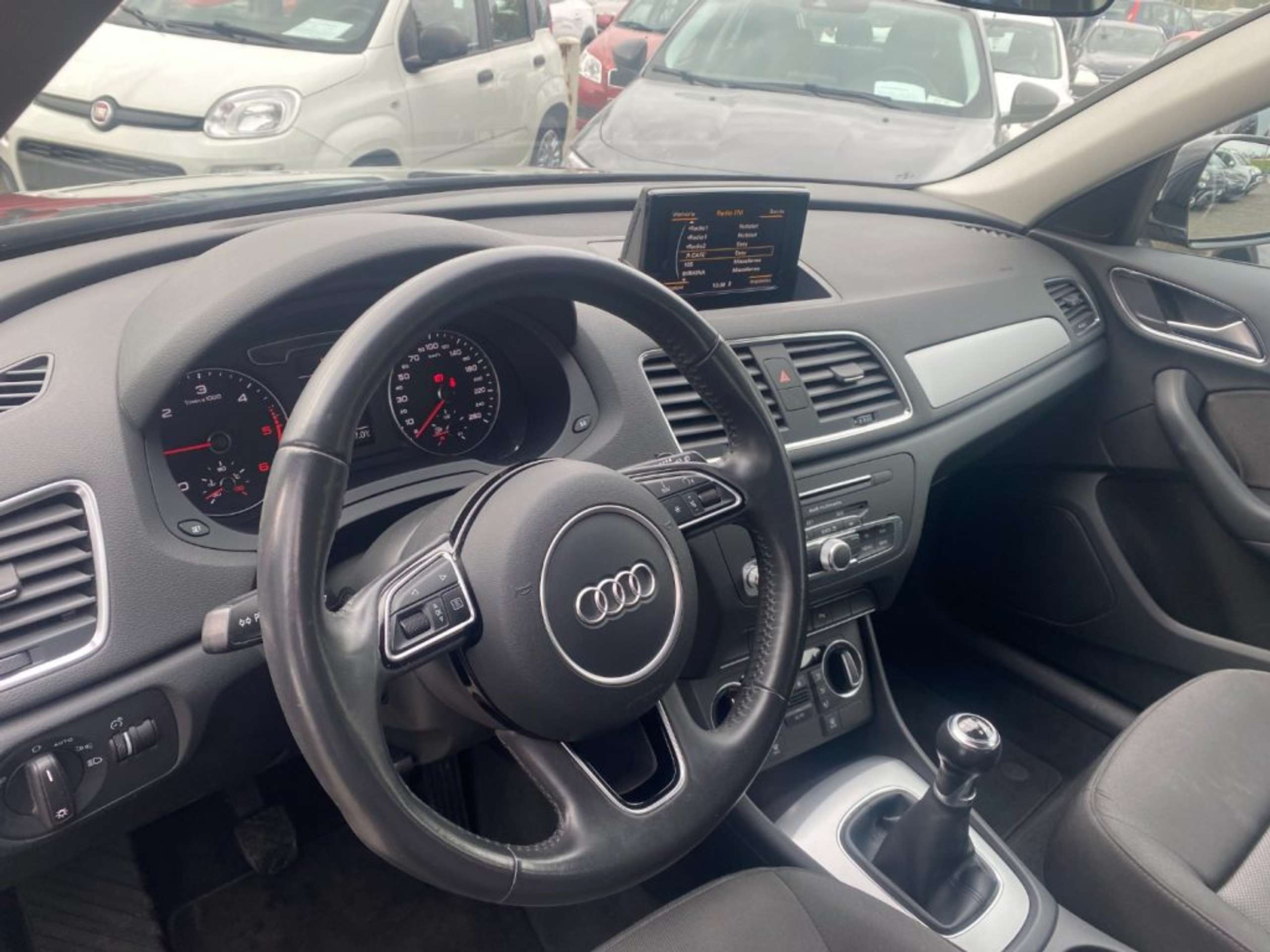 Audi - Q3