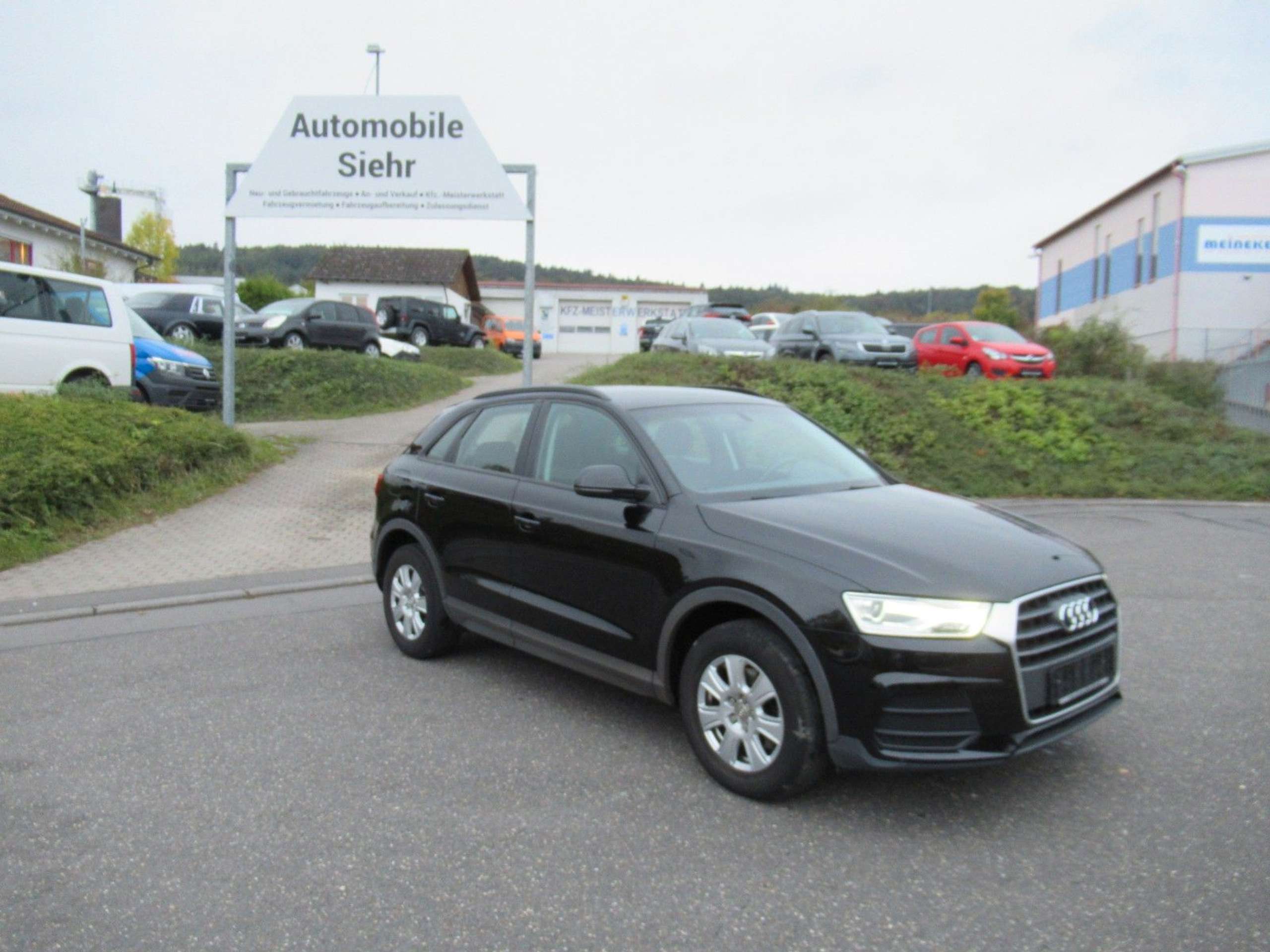 Audi - Q3