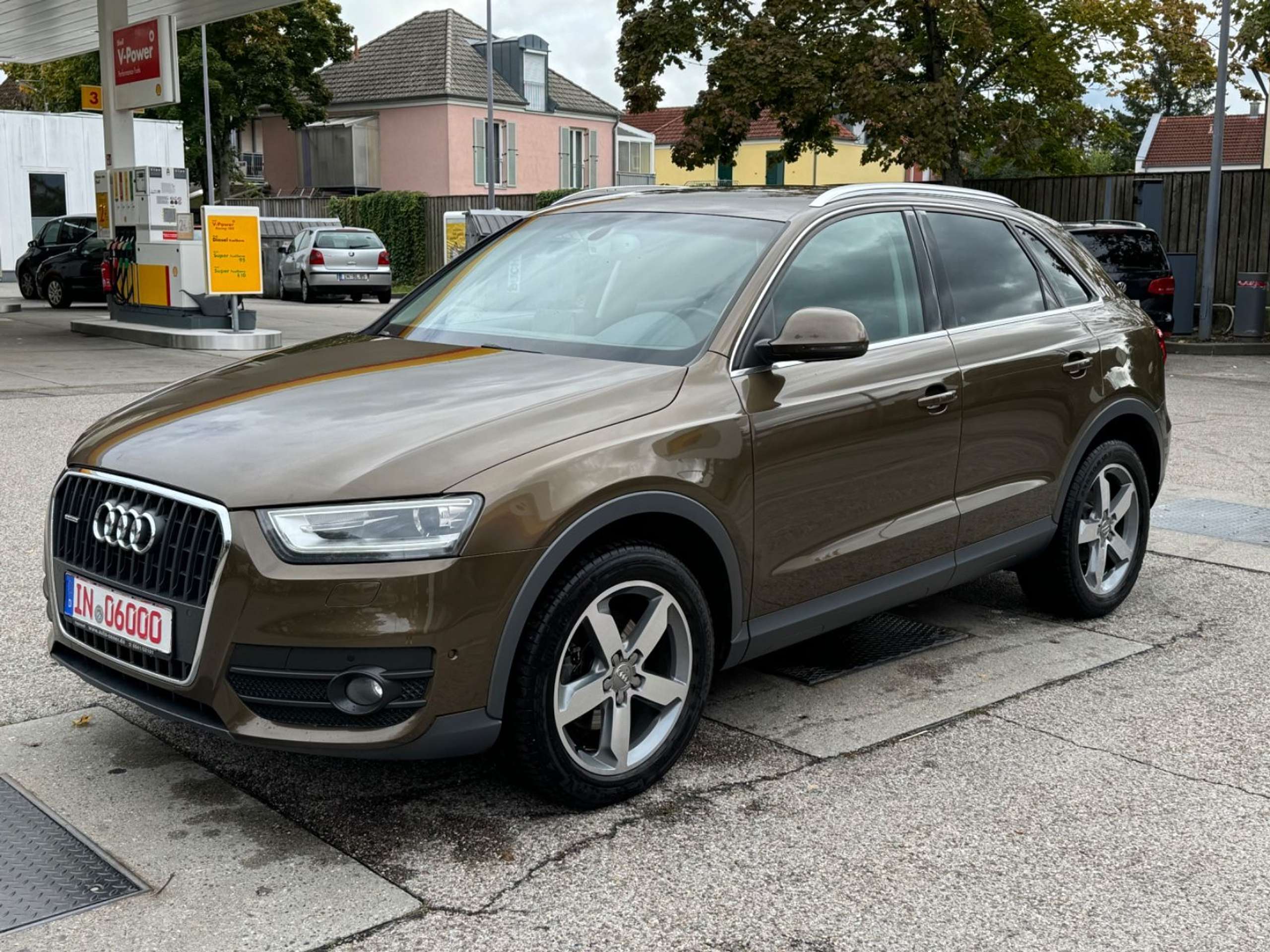 Audi - Q3