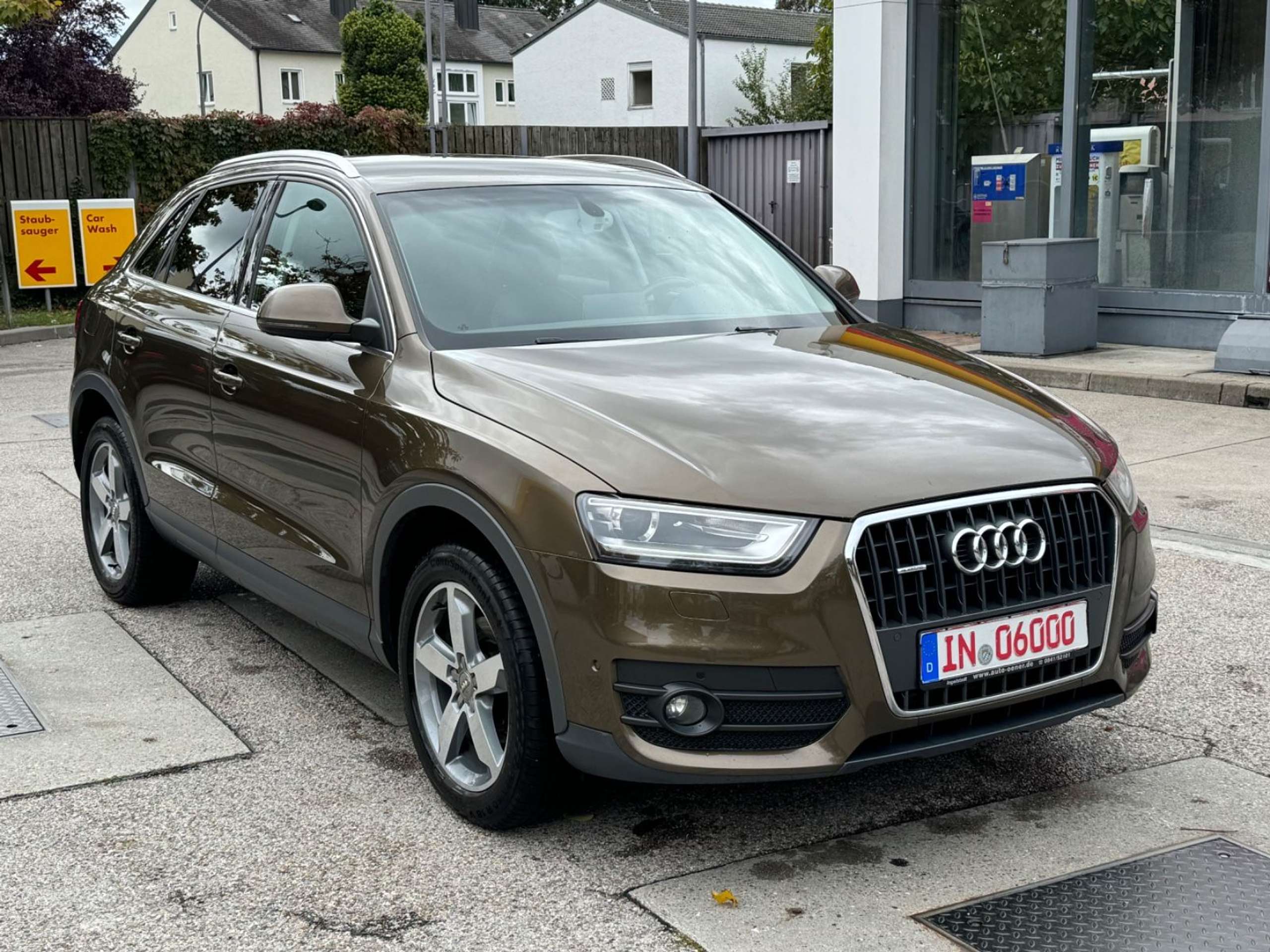 Audi - Q3