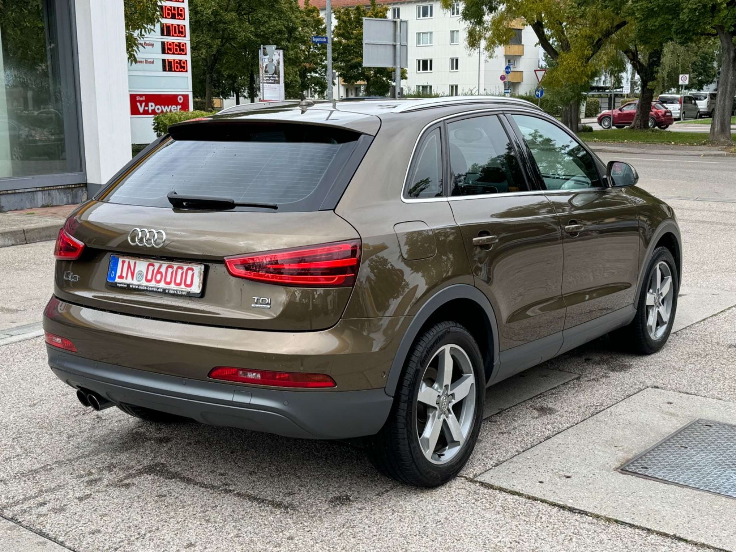 Audi - Q3