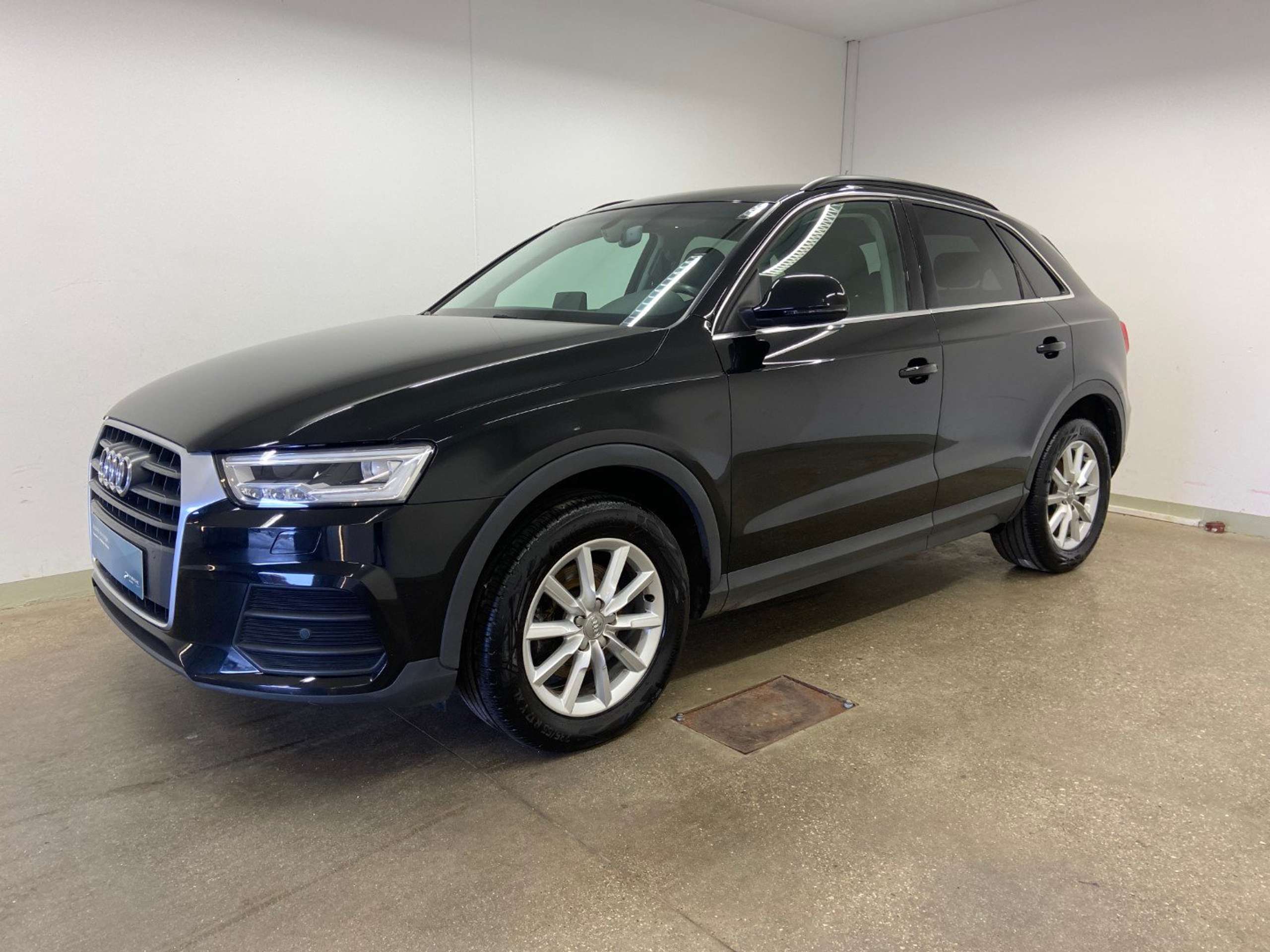 Audi - Q3