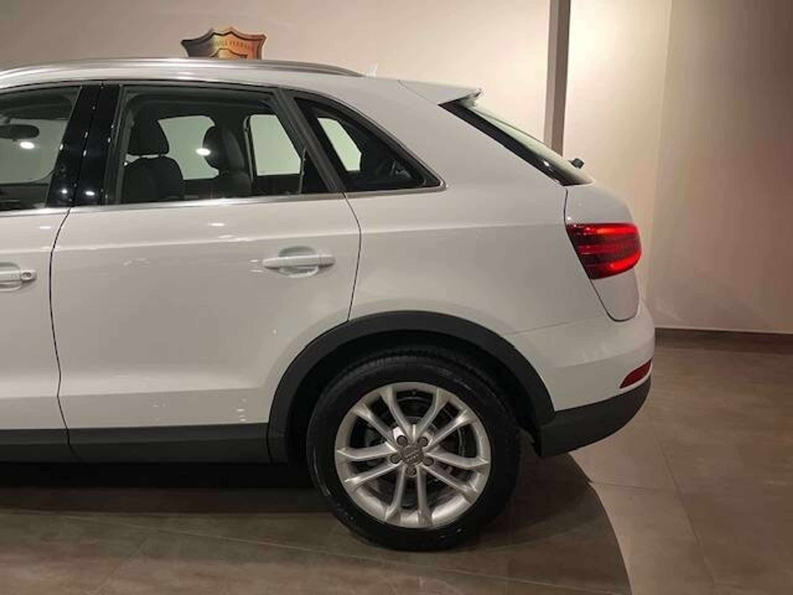 Audi - Q3