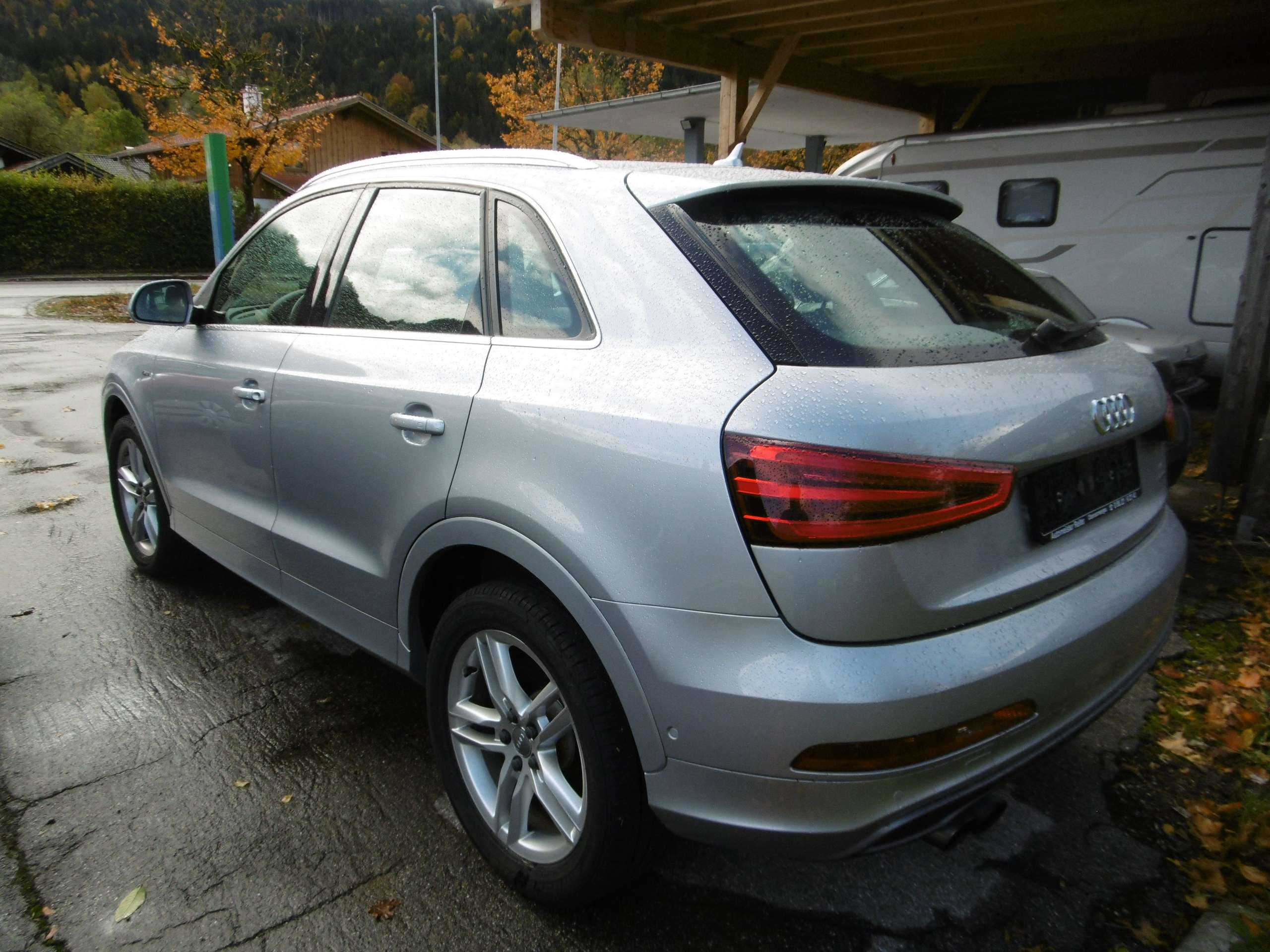 Audi - Q3