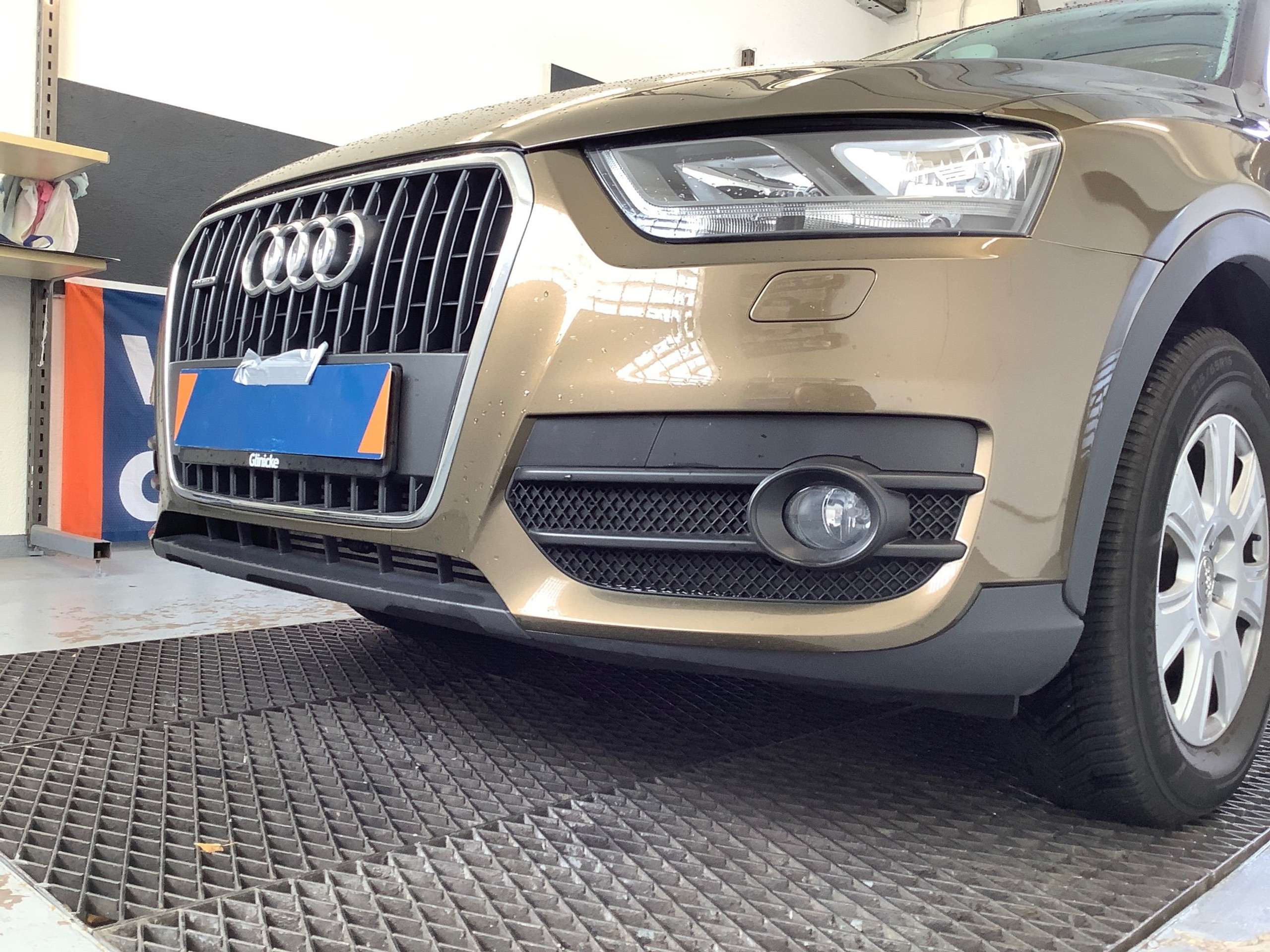 Audi - Q3