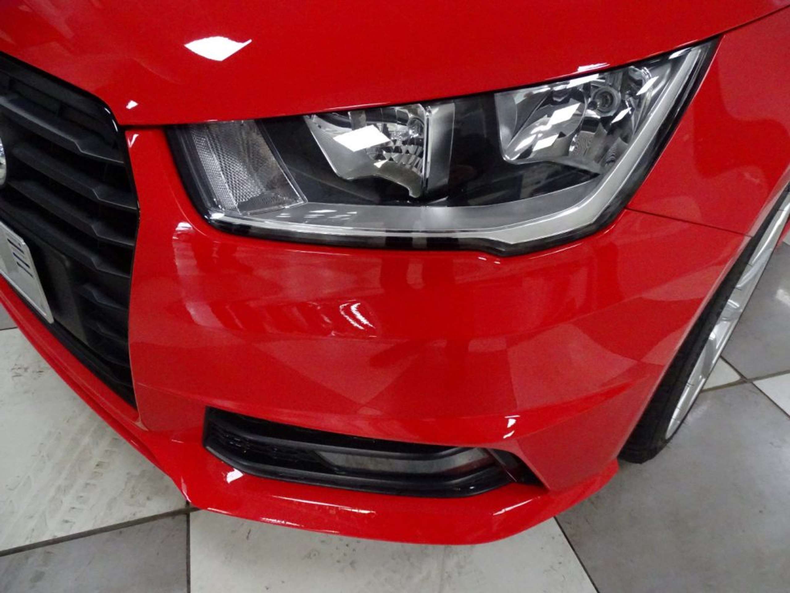 Audi - A1