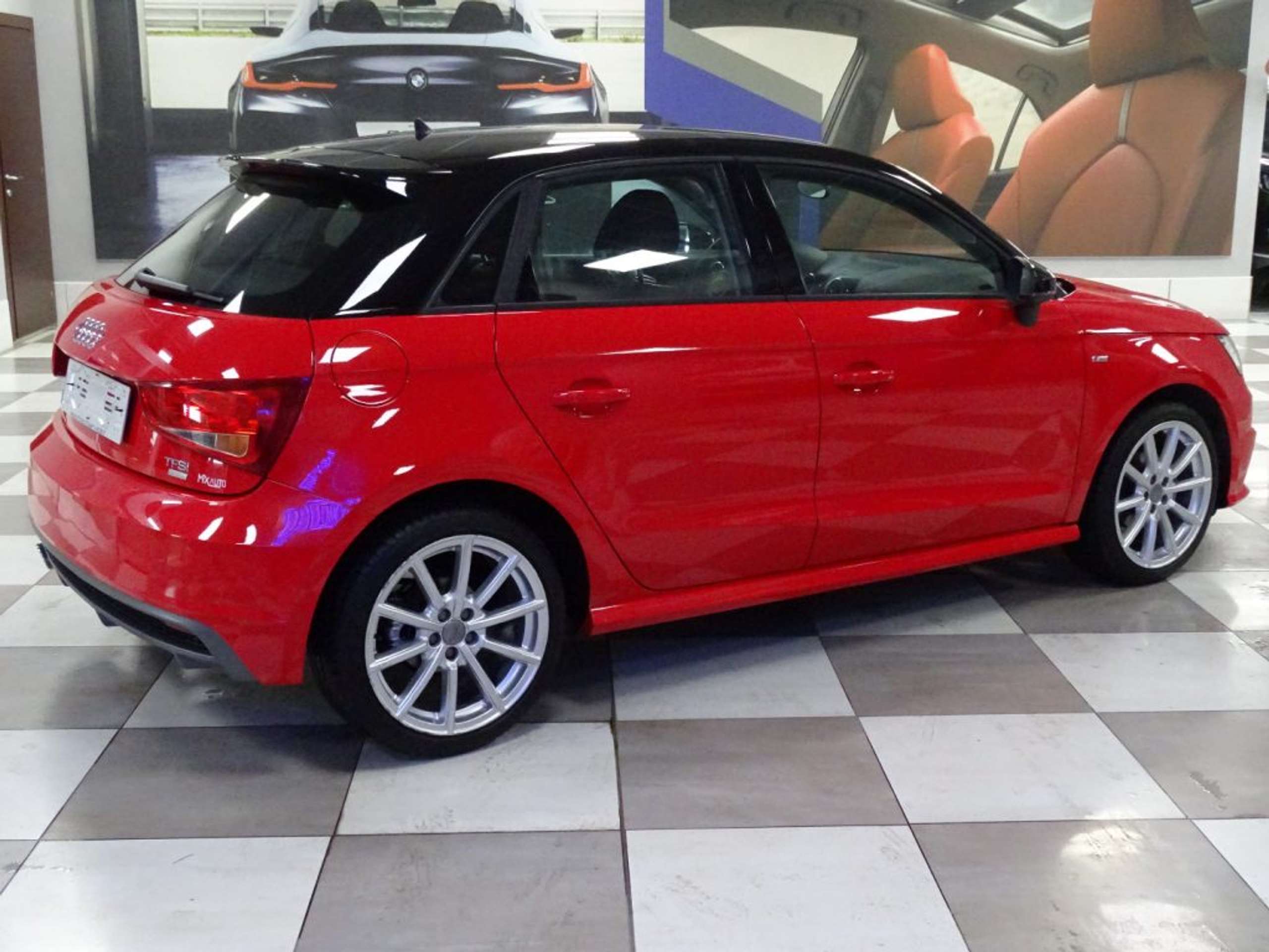 Audi - A1