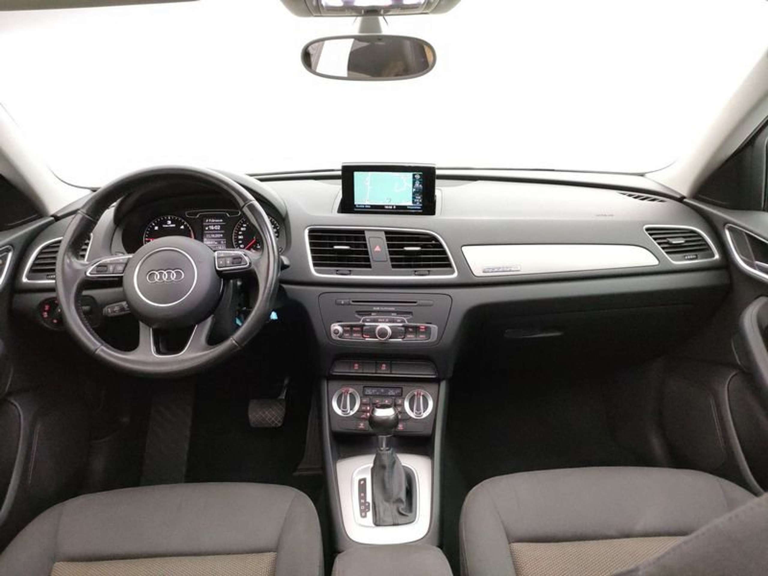 Audi - Q3