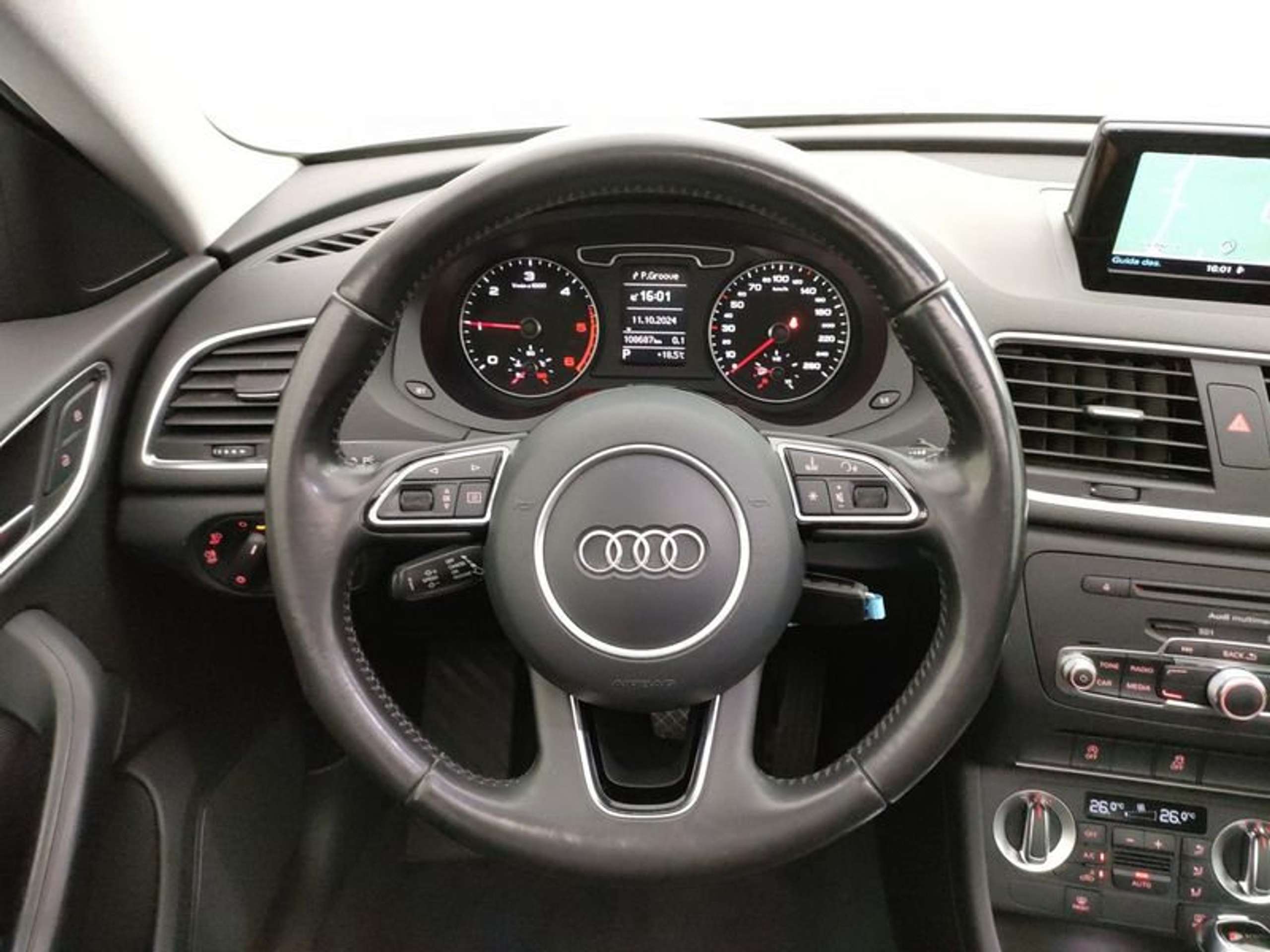 Audi - Q3