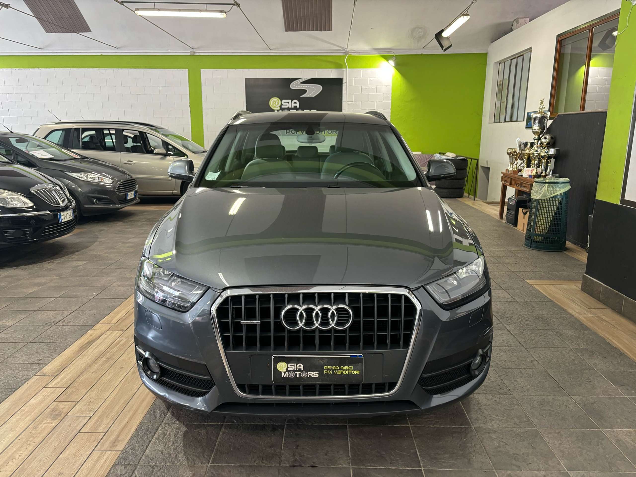 Audi - Q3