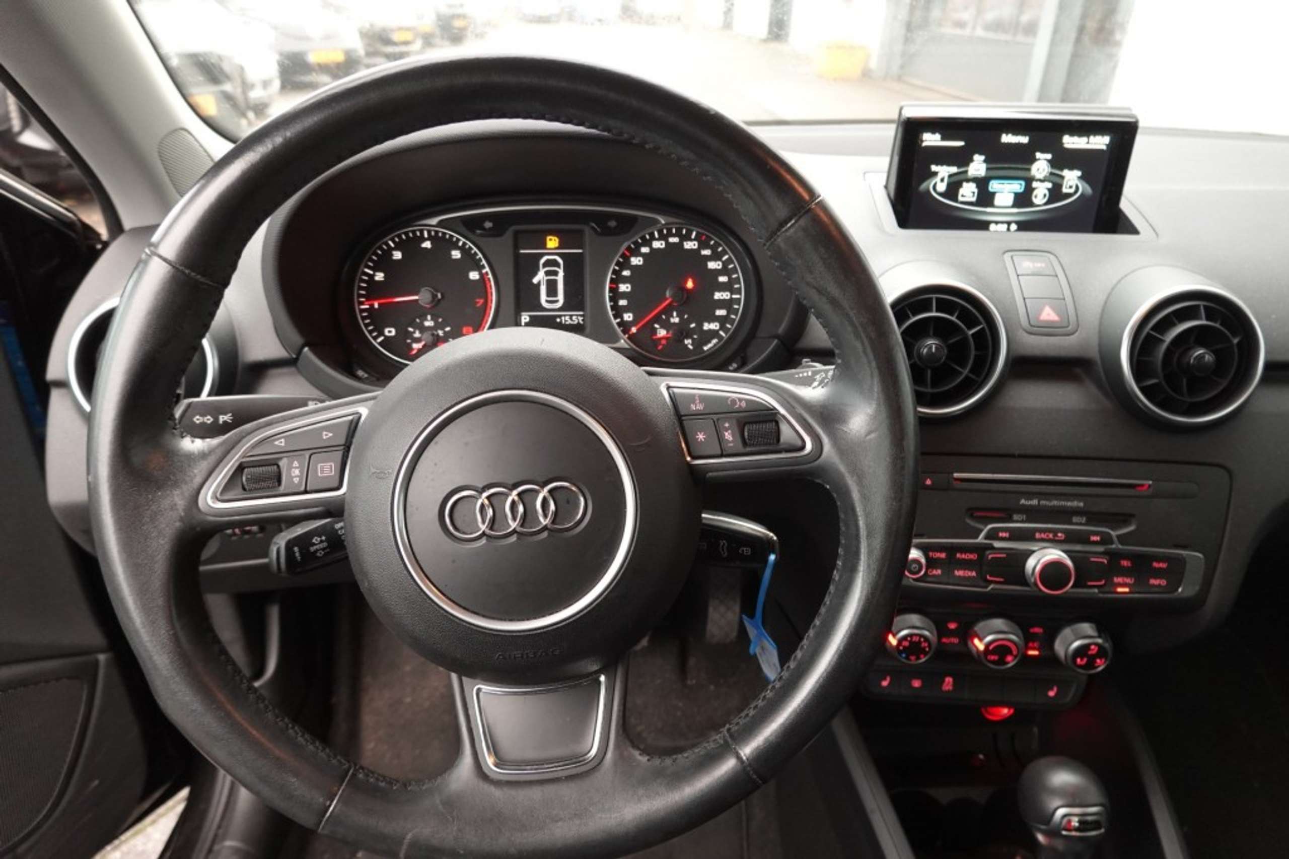 Audi - A1