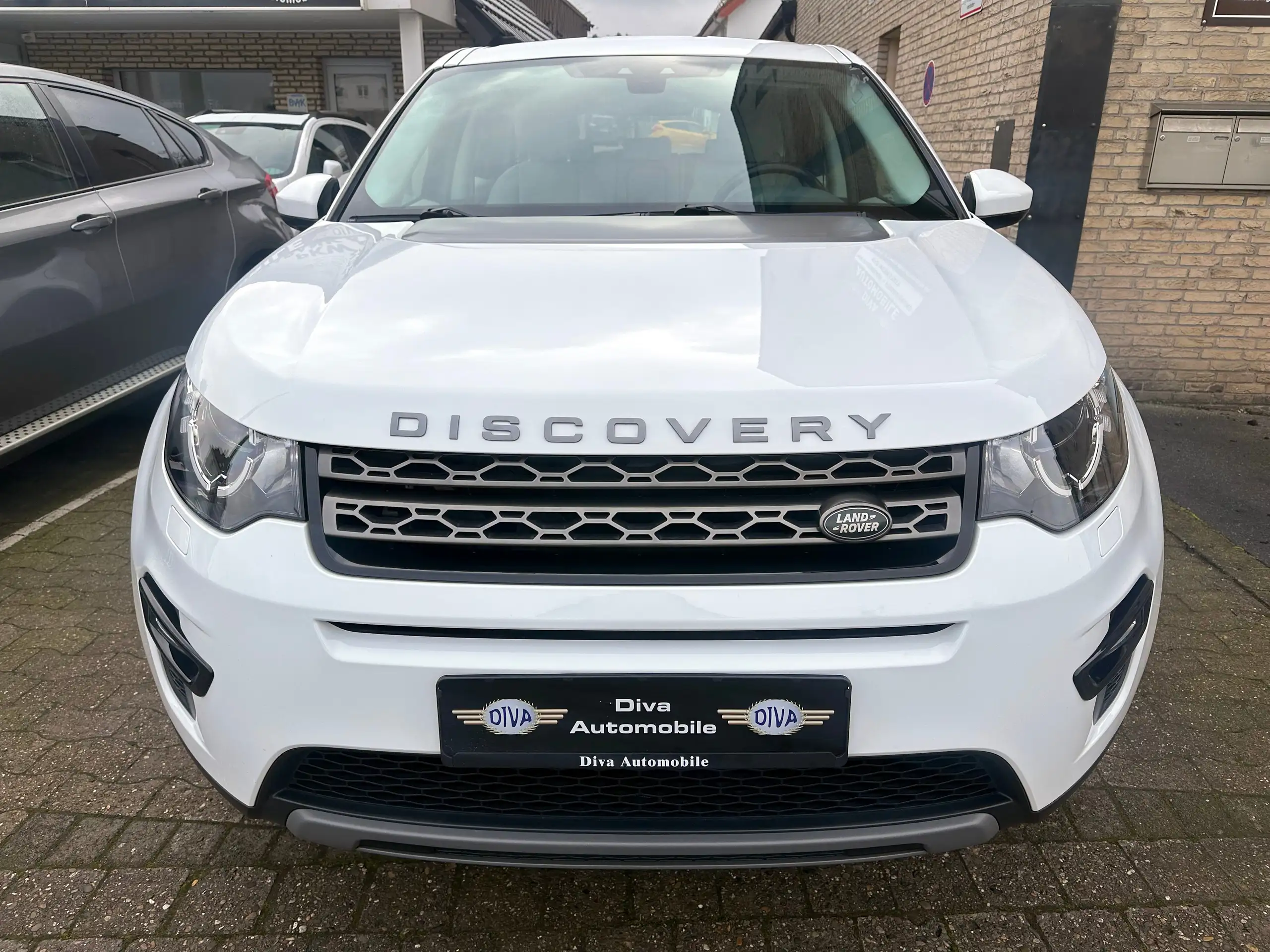 Land Rover - Discovery Sport