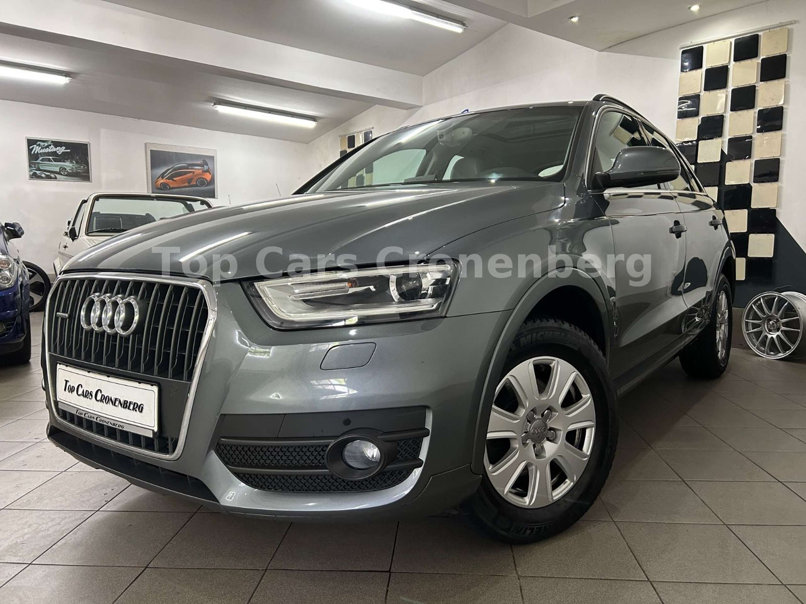 Audi - Q3