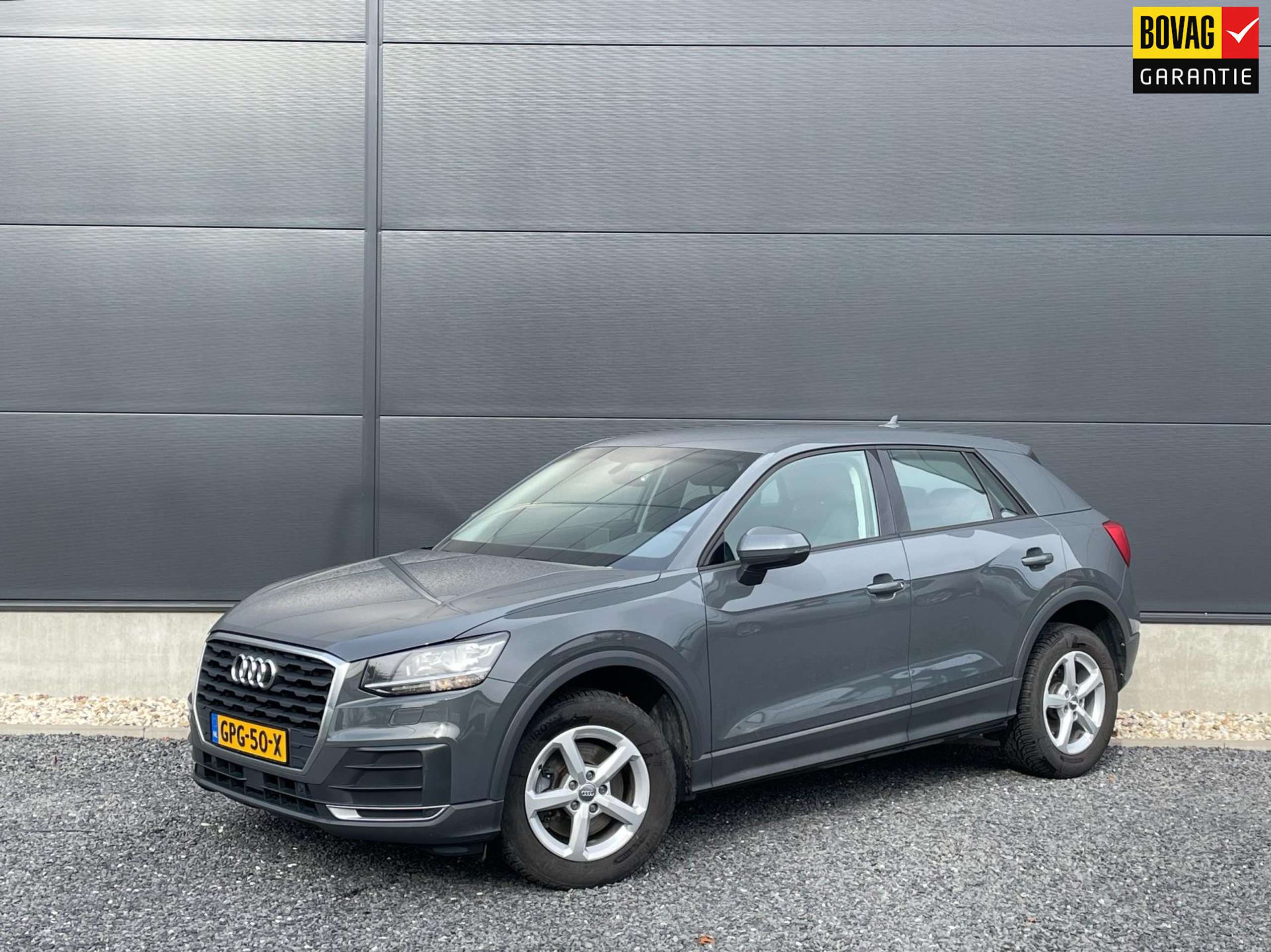 Audi - Q2