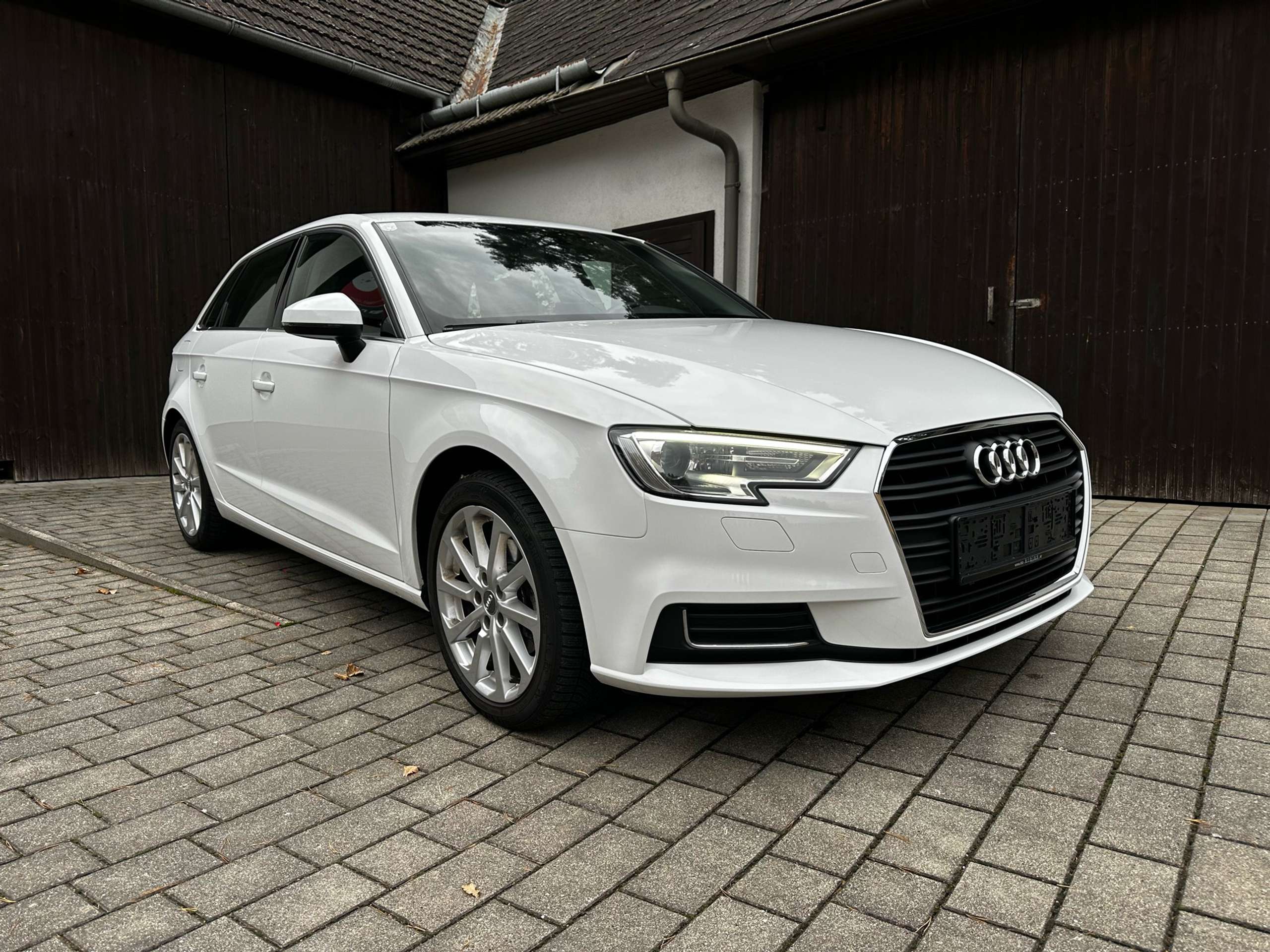 Audi - A3