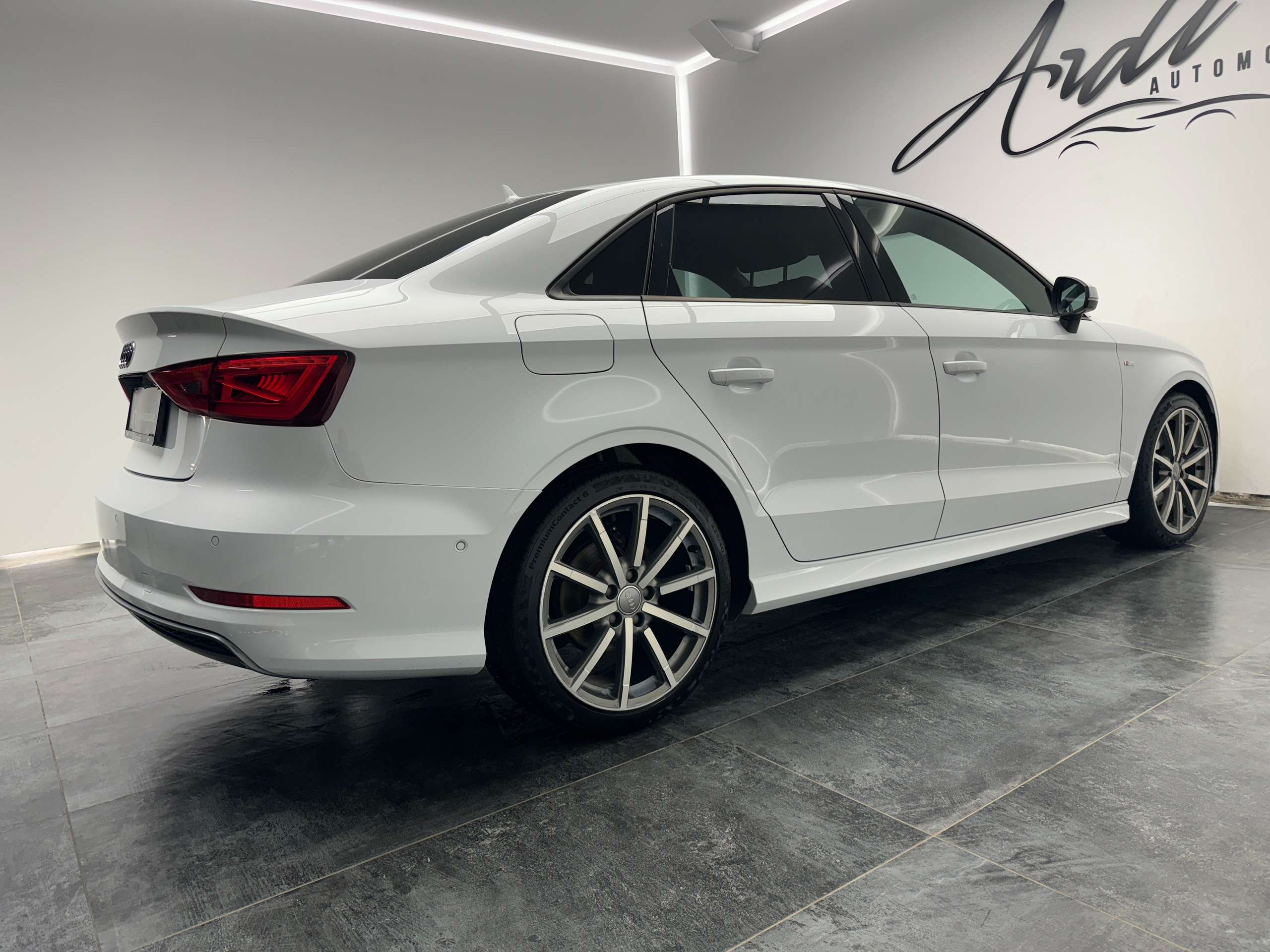 Audi - A3