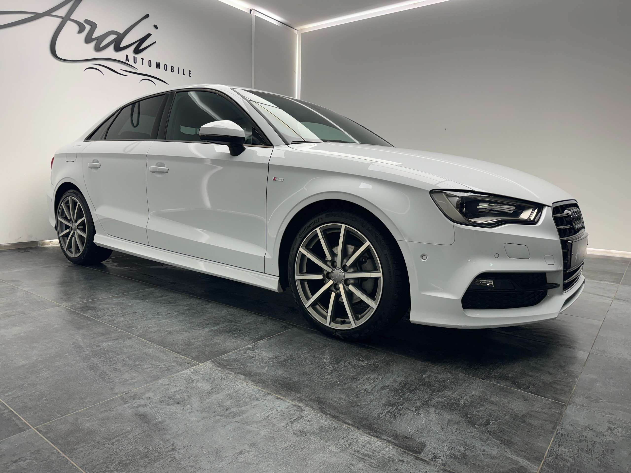 Audi - A3