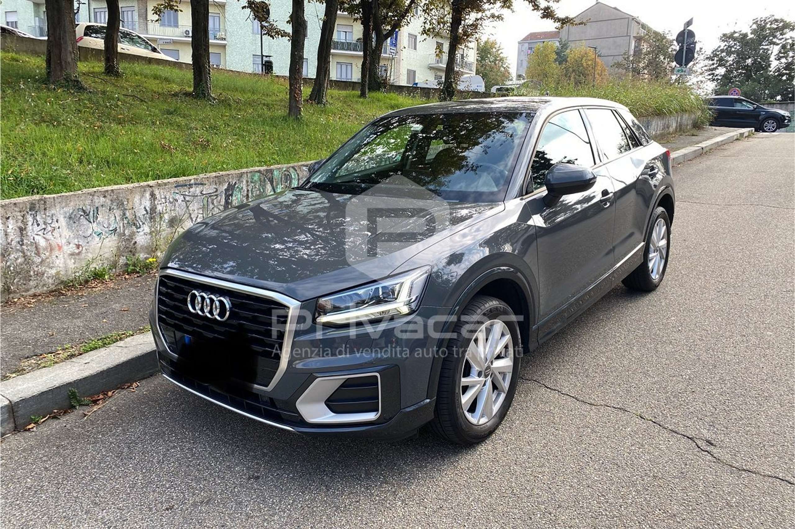 Audi - Q2