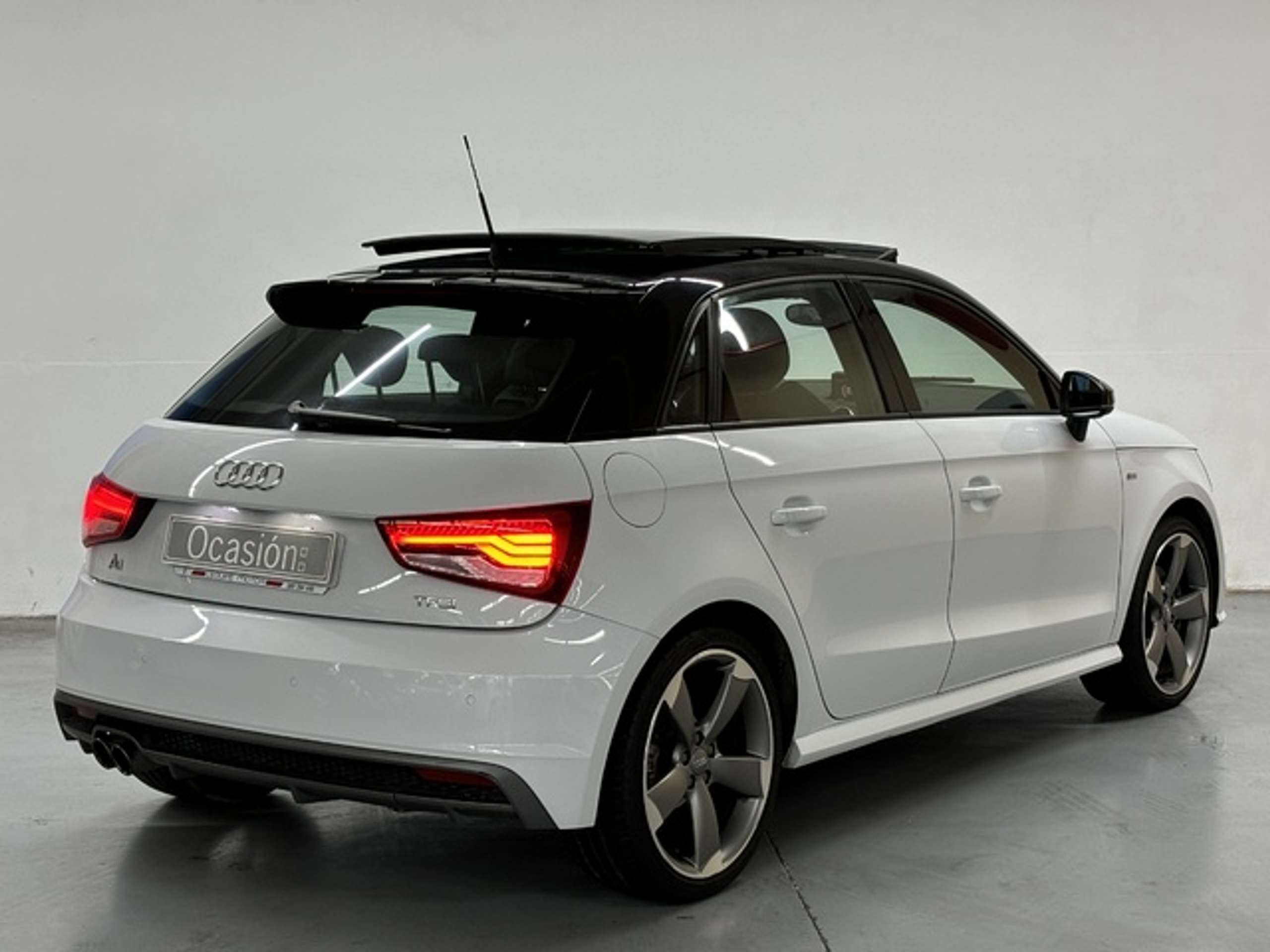 Audi - A1