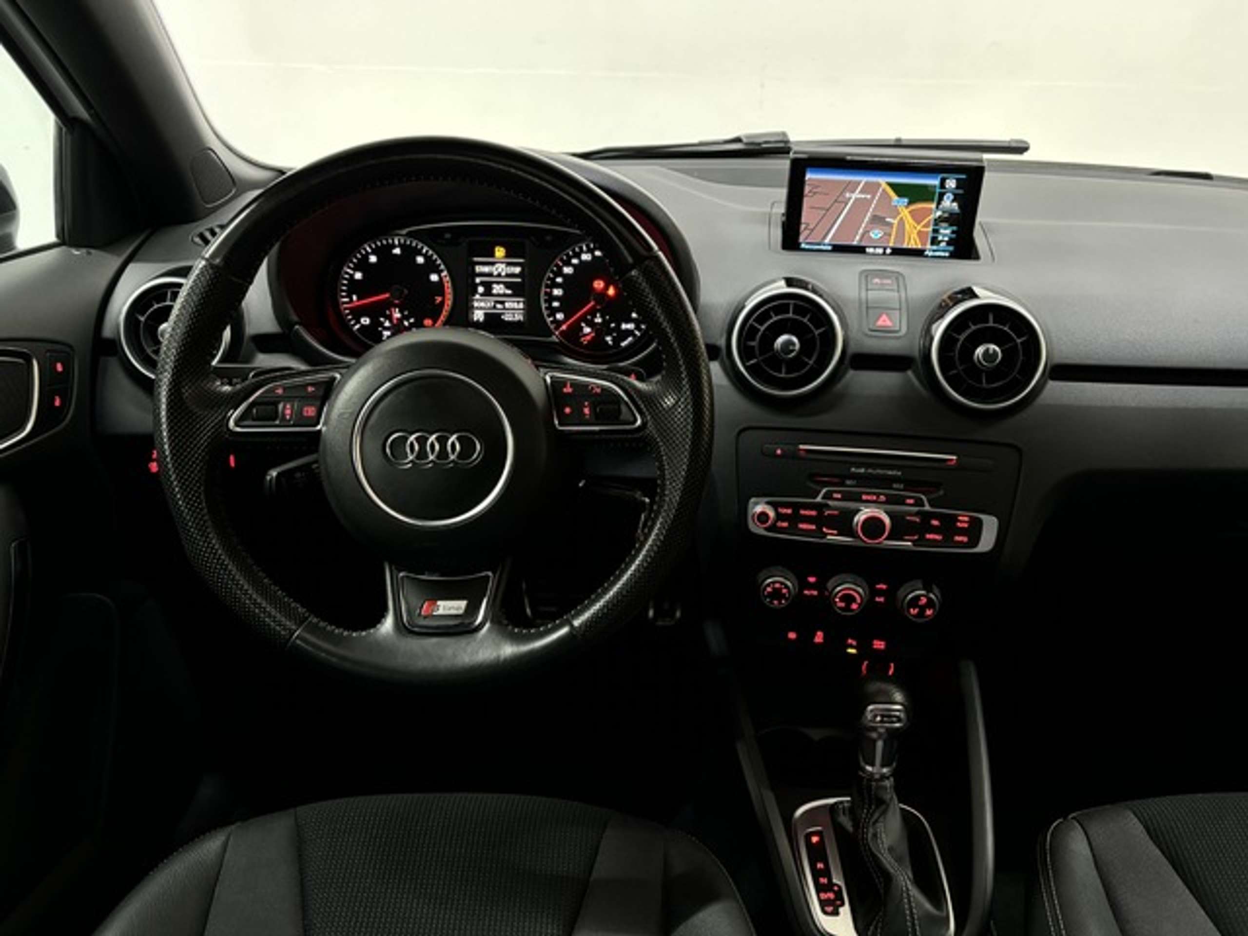 Audi - A1