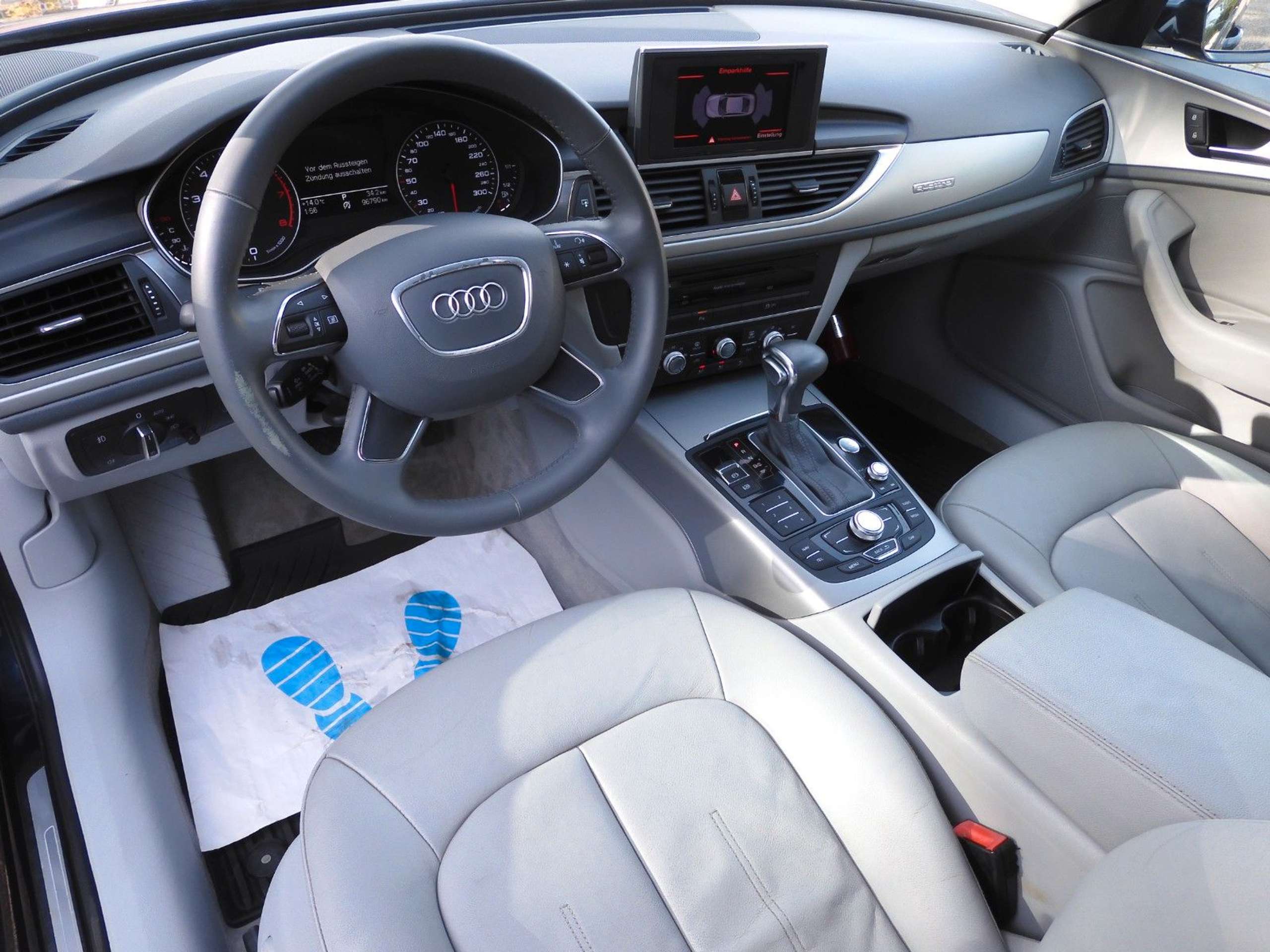 Audi - A6