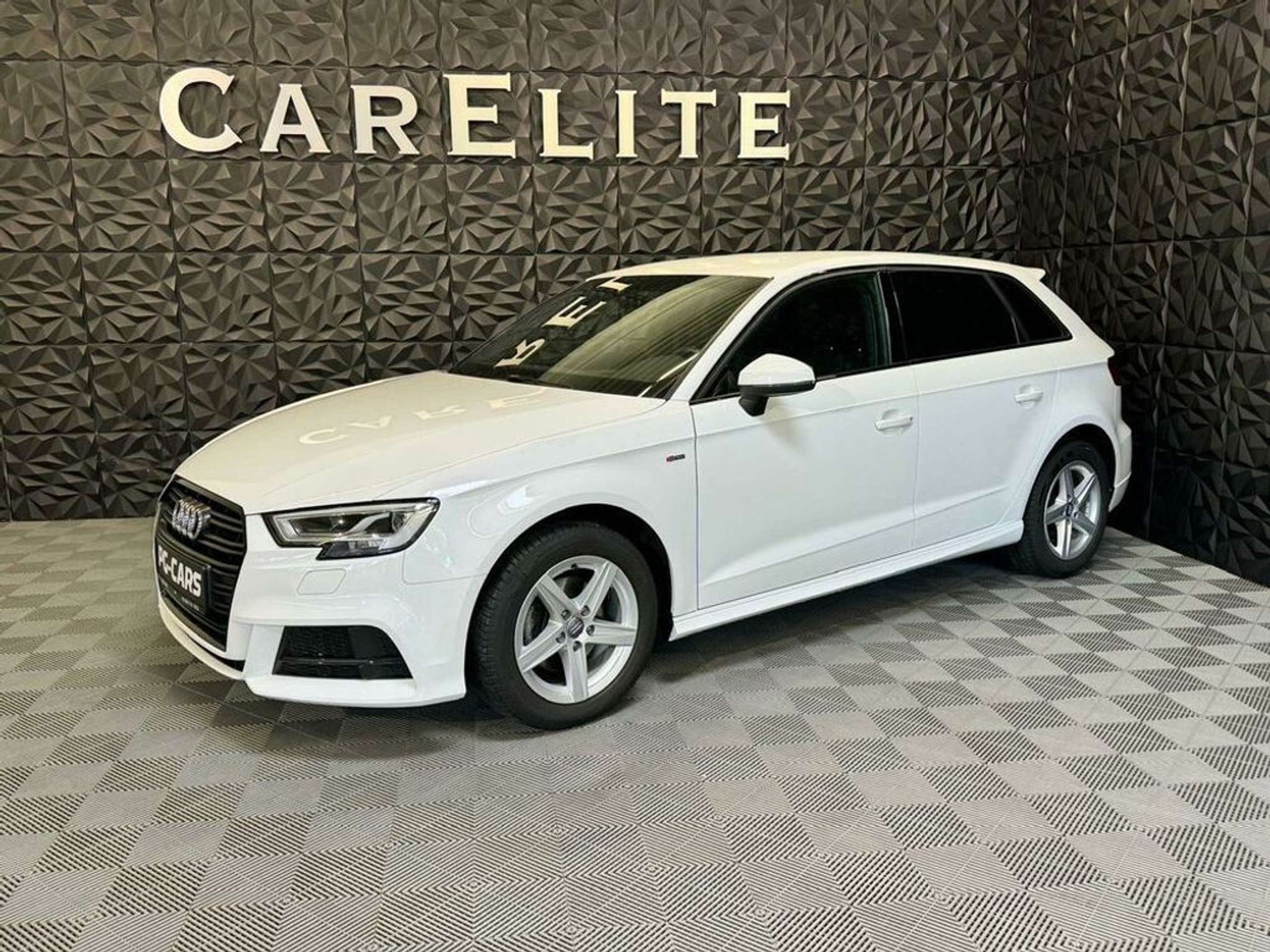 Audi - A3