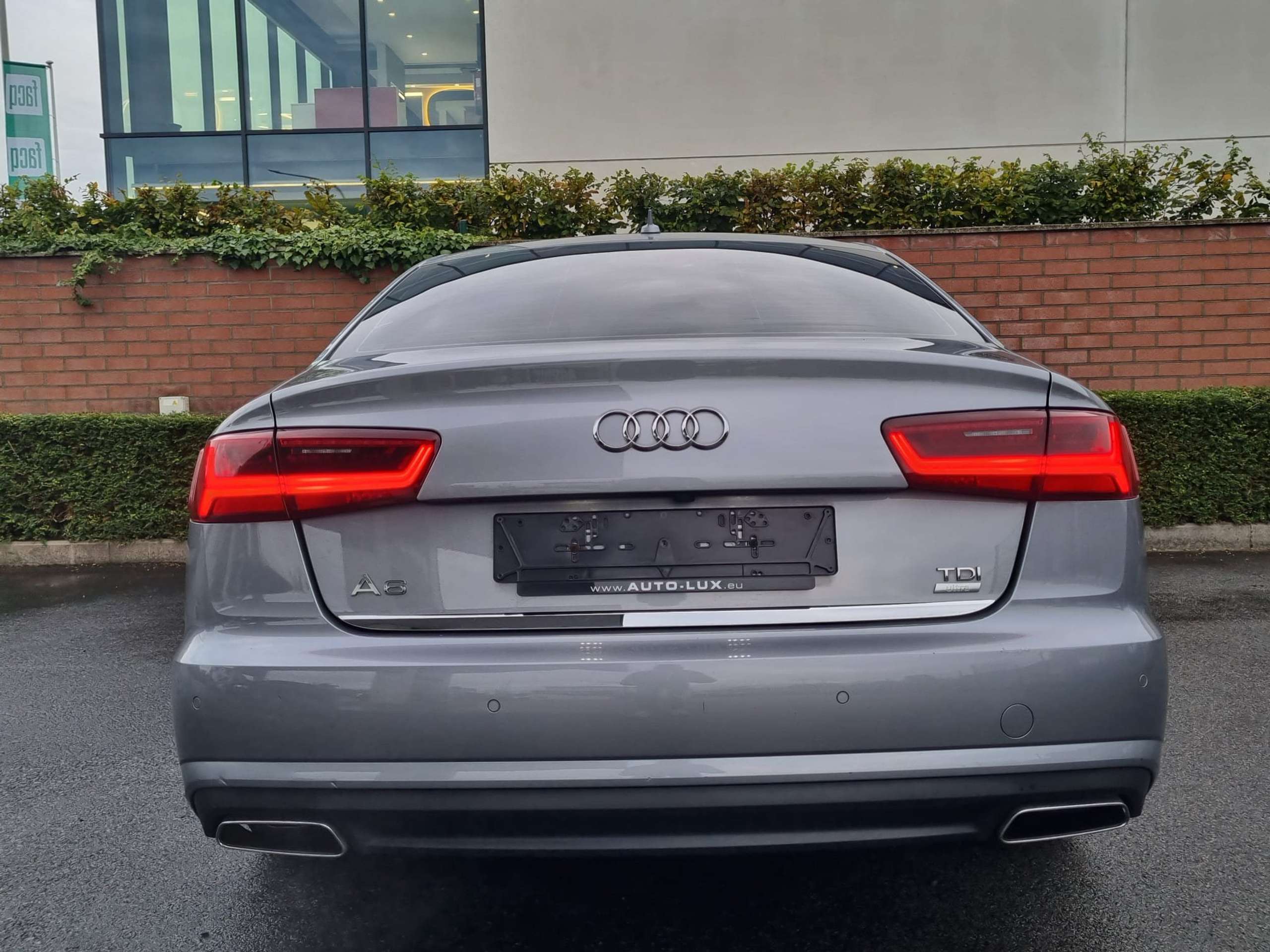 Audi - A6