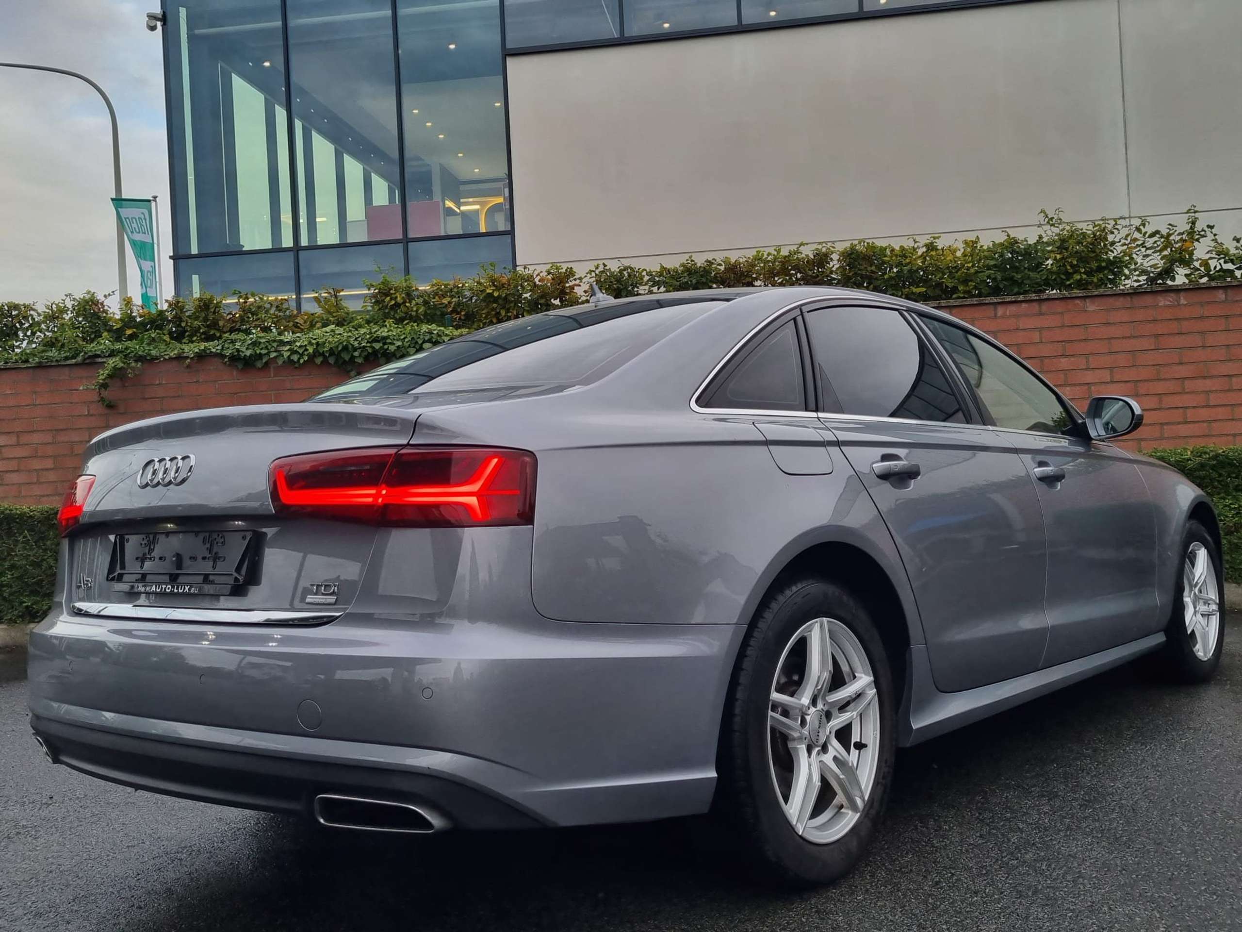 Audi - A6