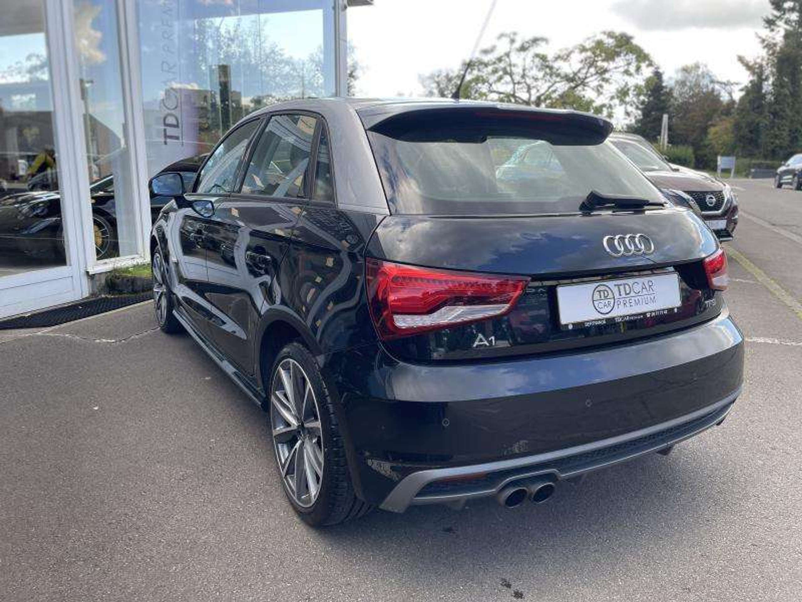 Audi - A1