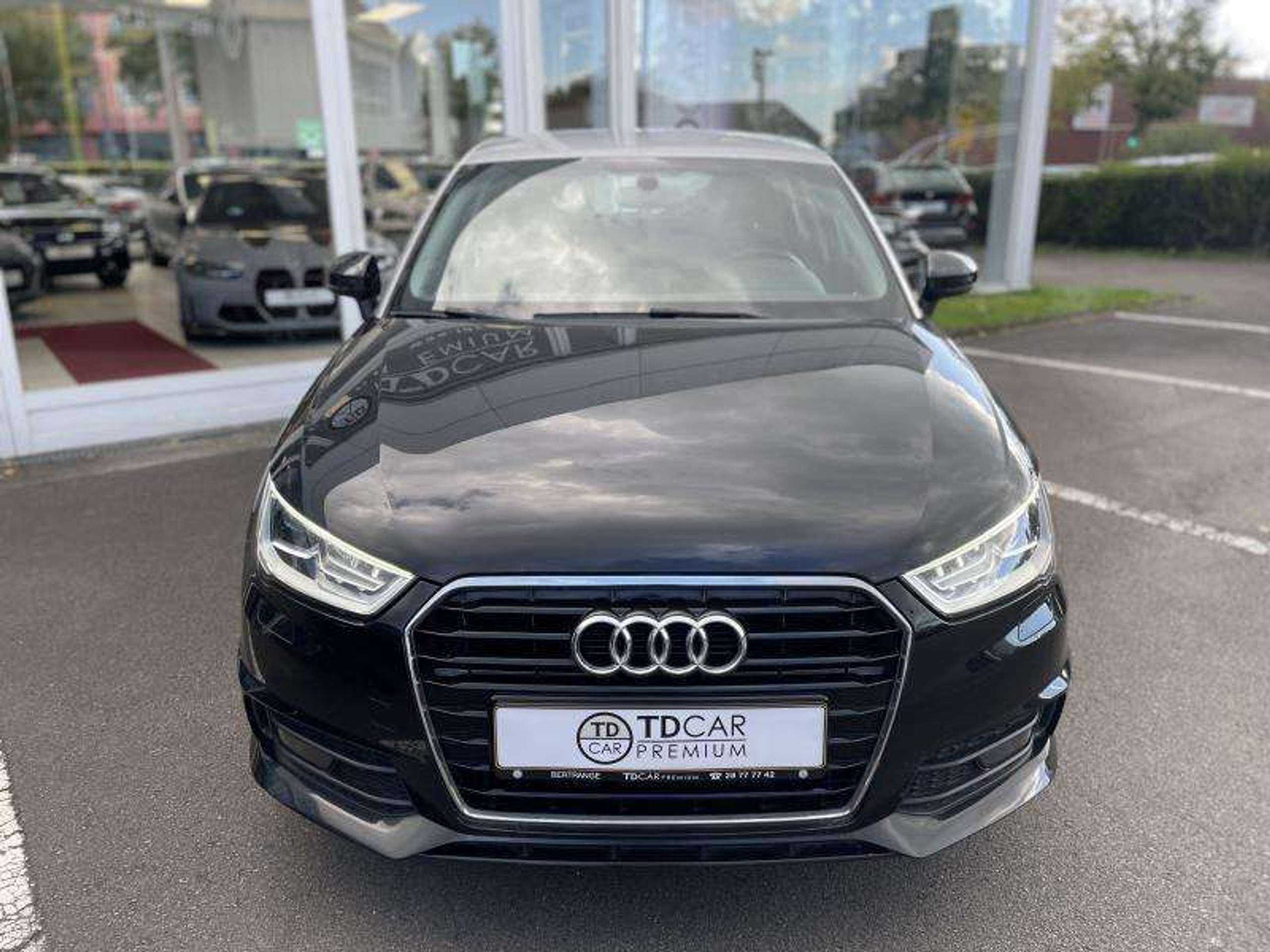 Audi - A1