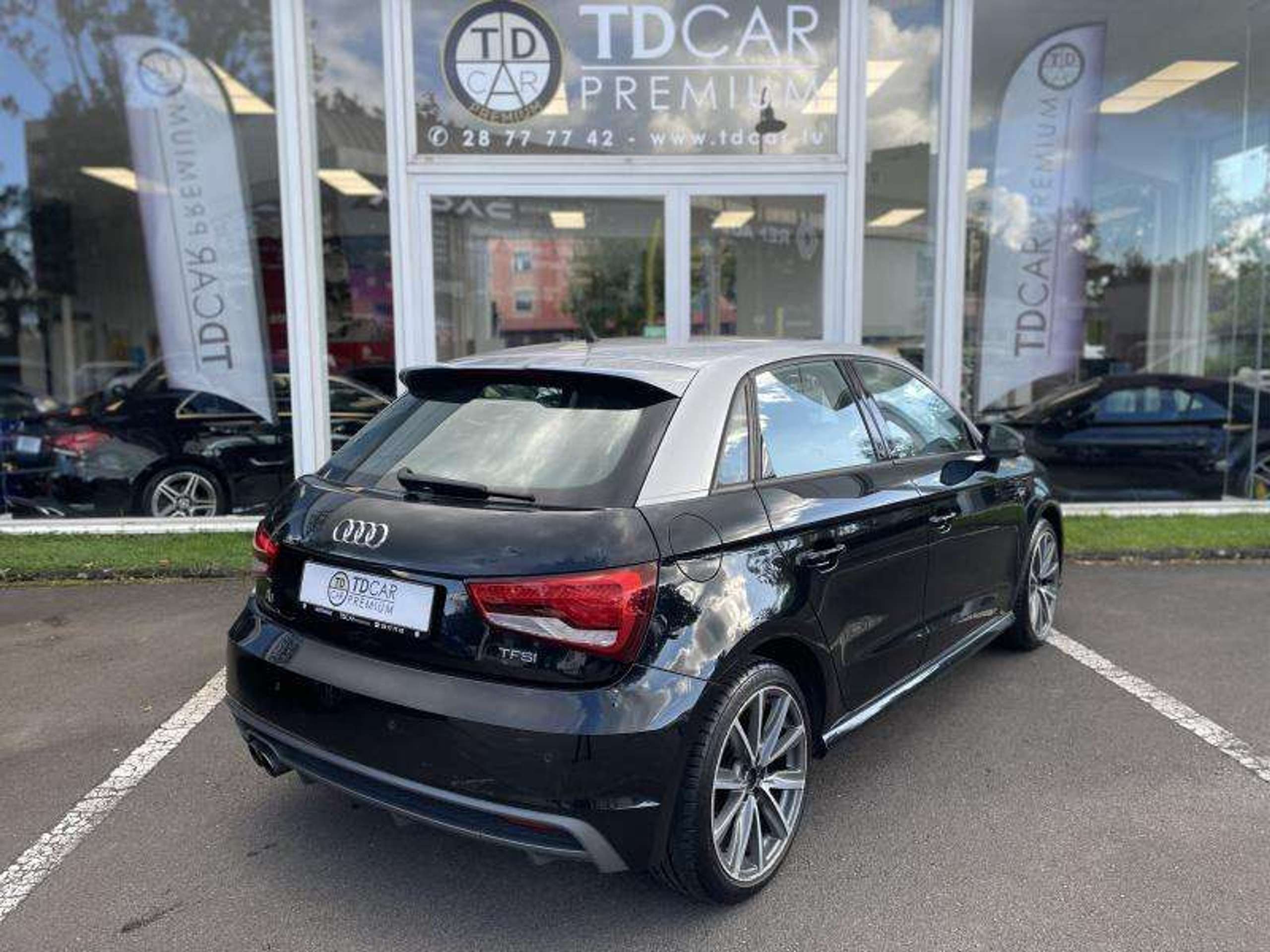 Audi - A1