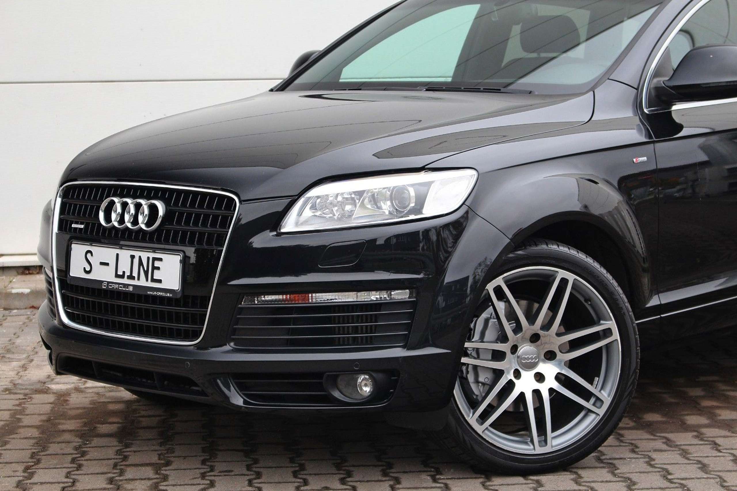 Audi - Q7