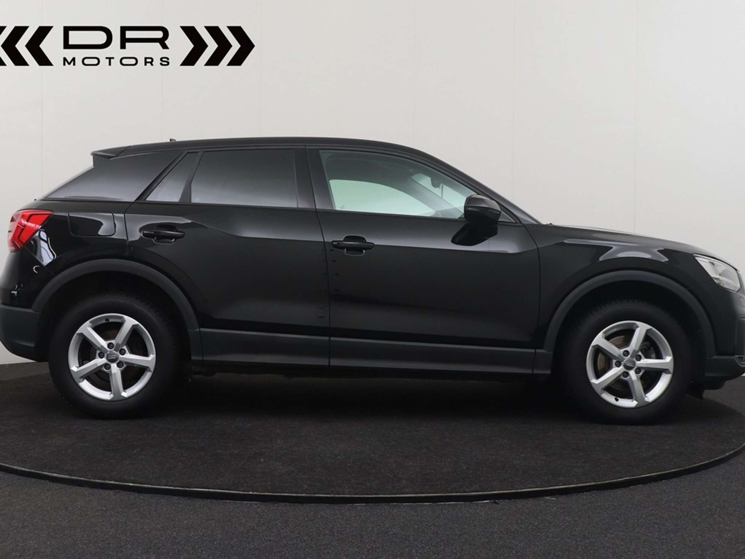 Audi - Q2