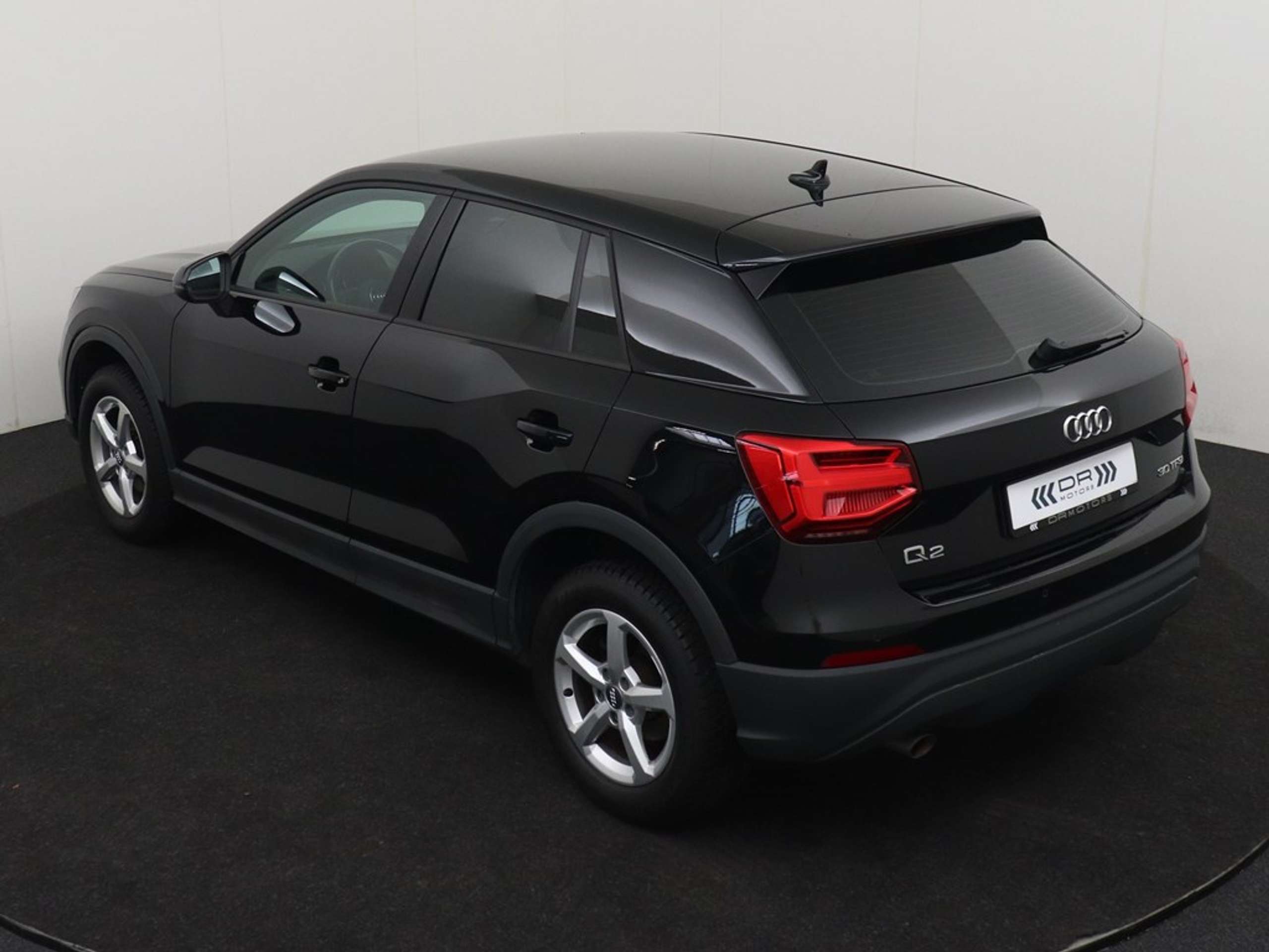 Audi - Q2