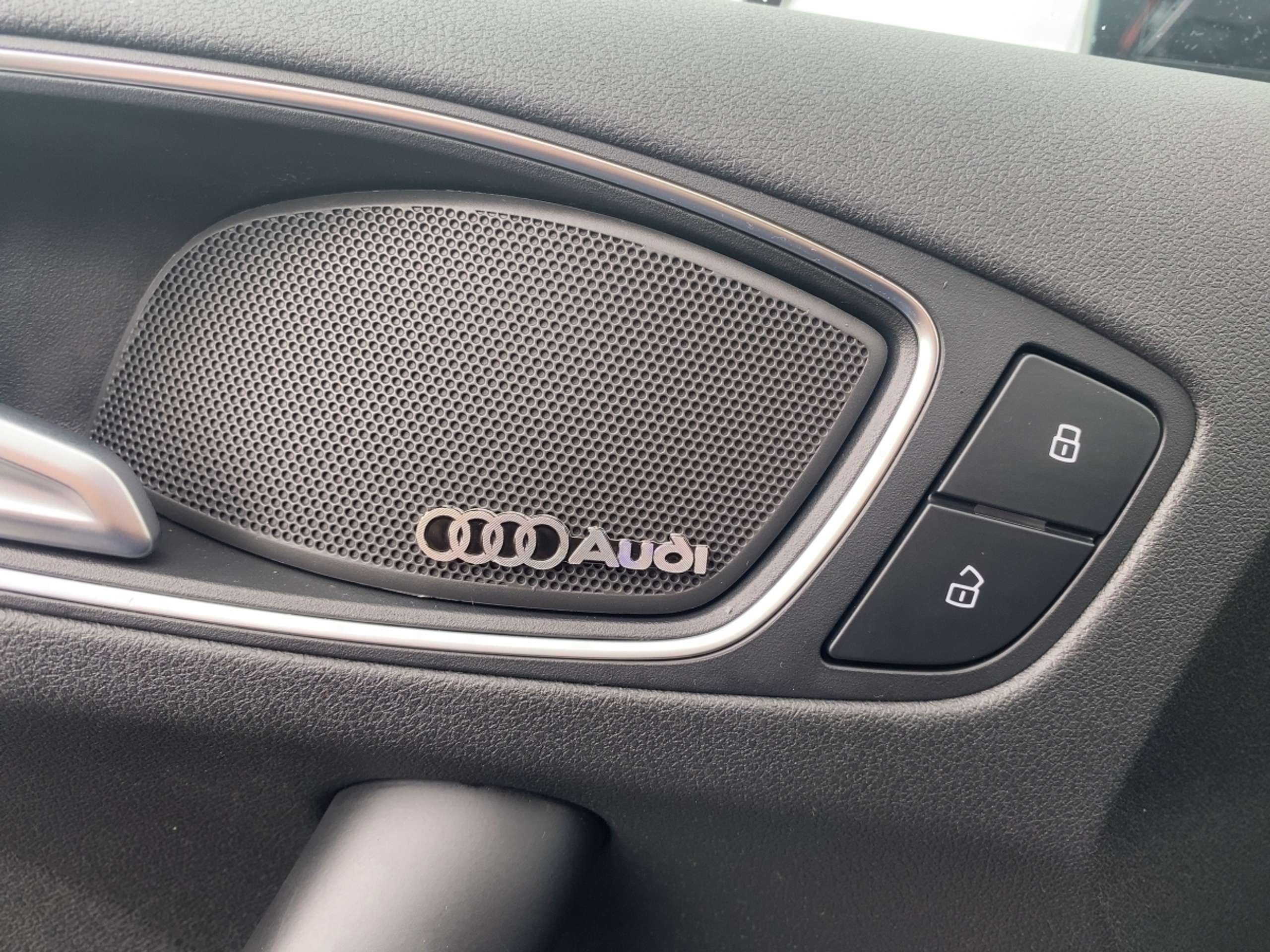 Audi - A1