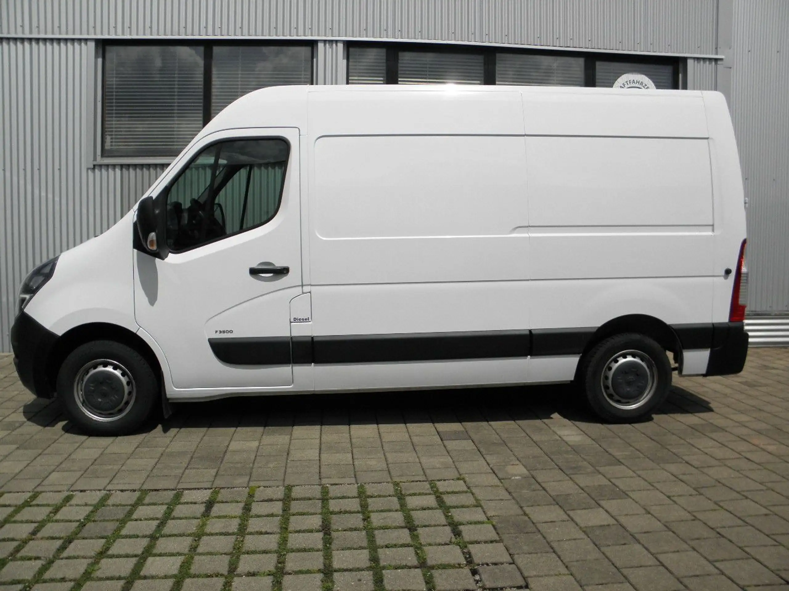 Opel - Movano