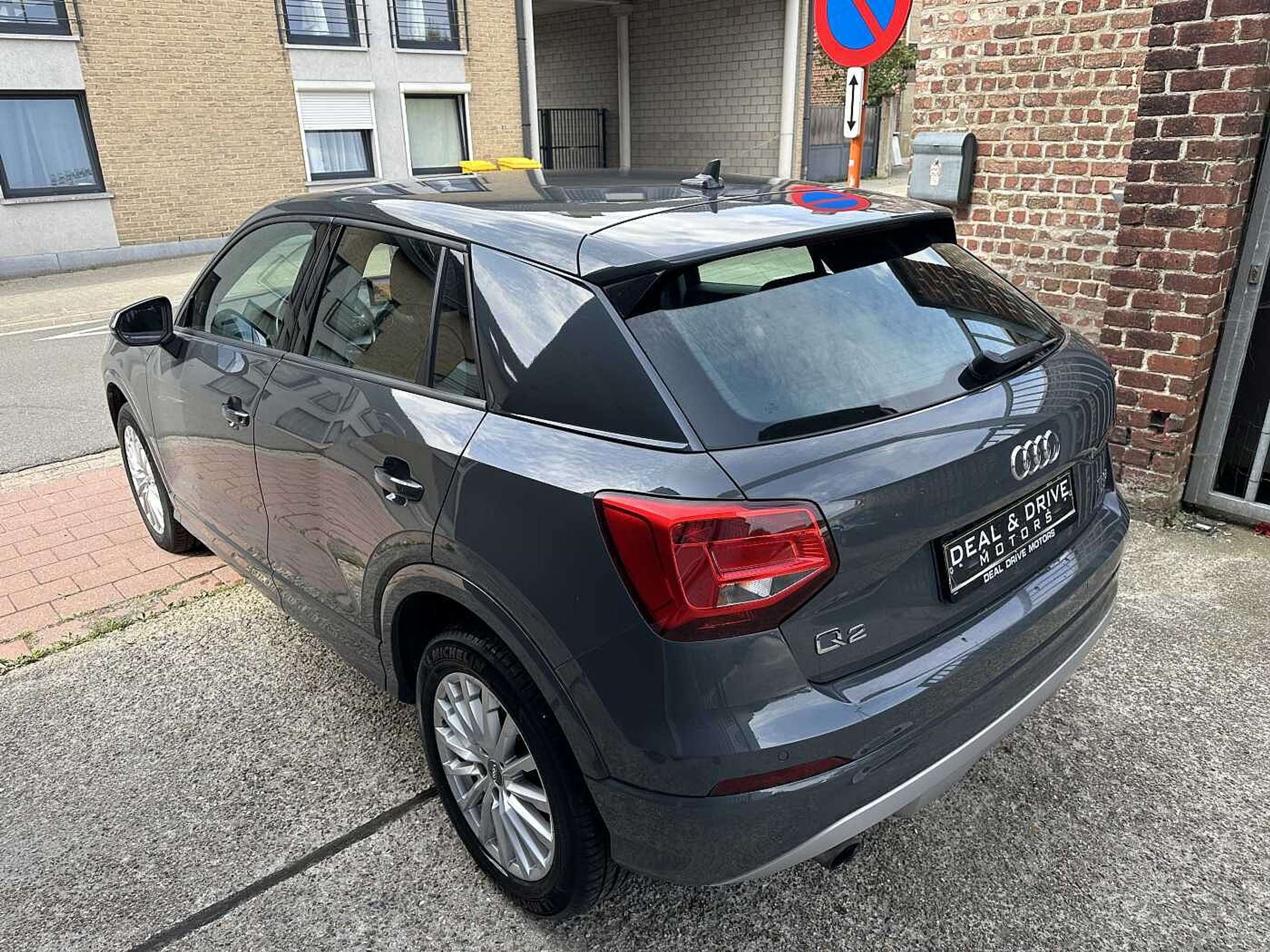 Audi - Q2