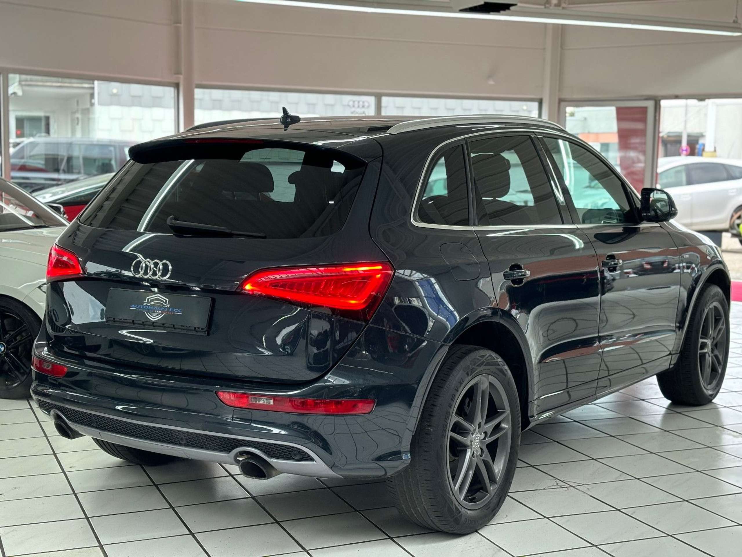 Audi - Q5