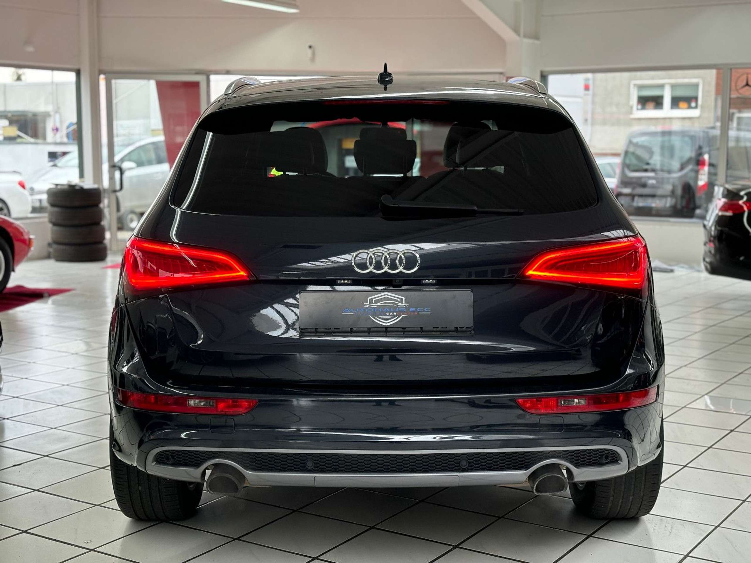 Audi - Q5