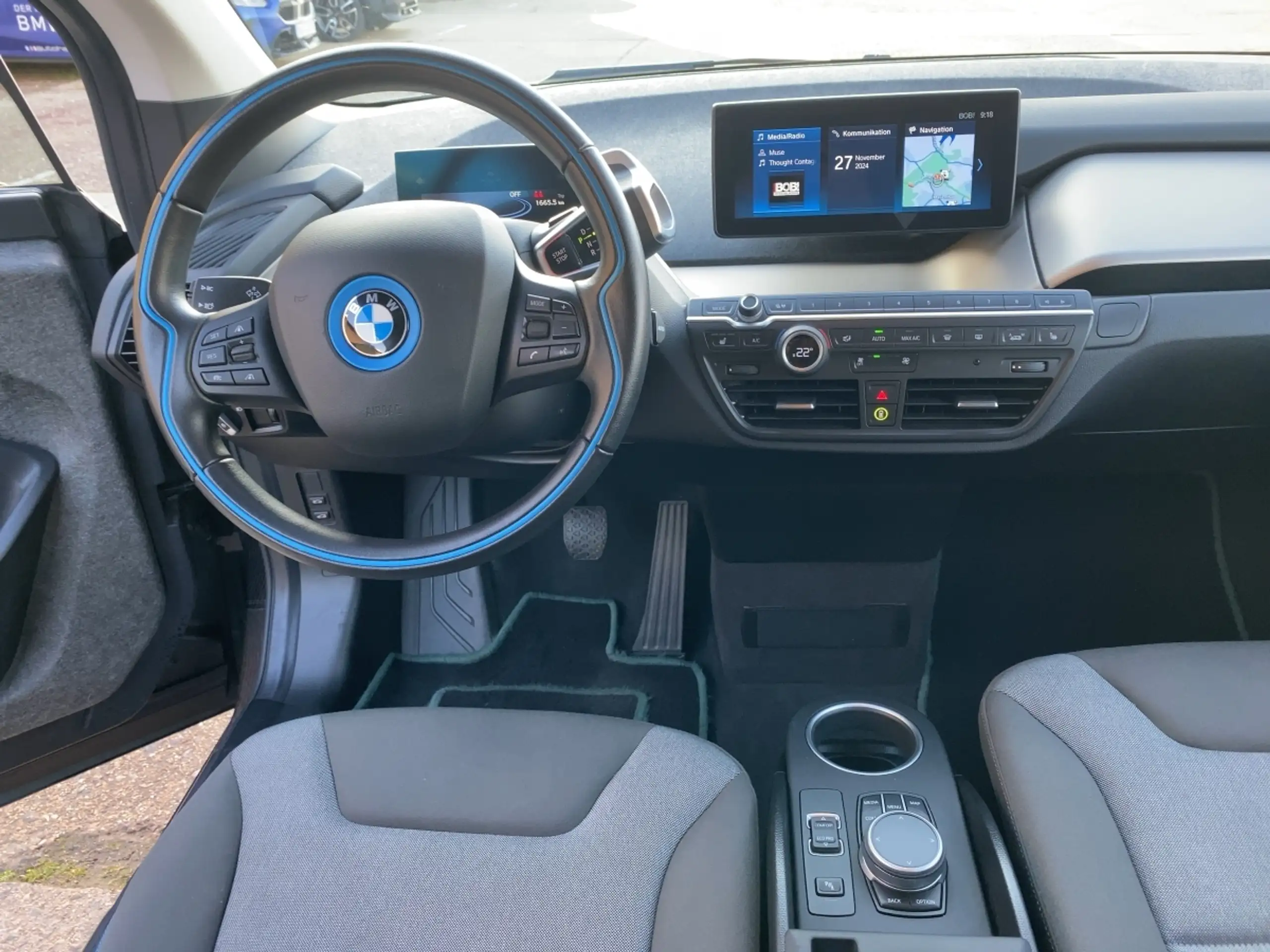 BMW - i3