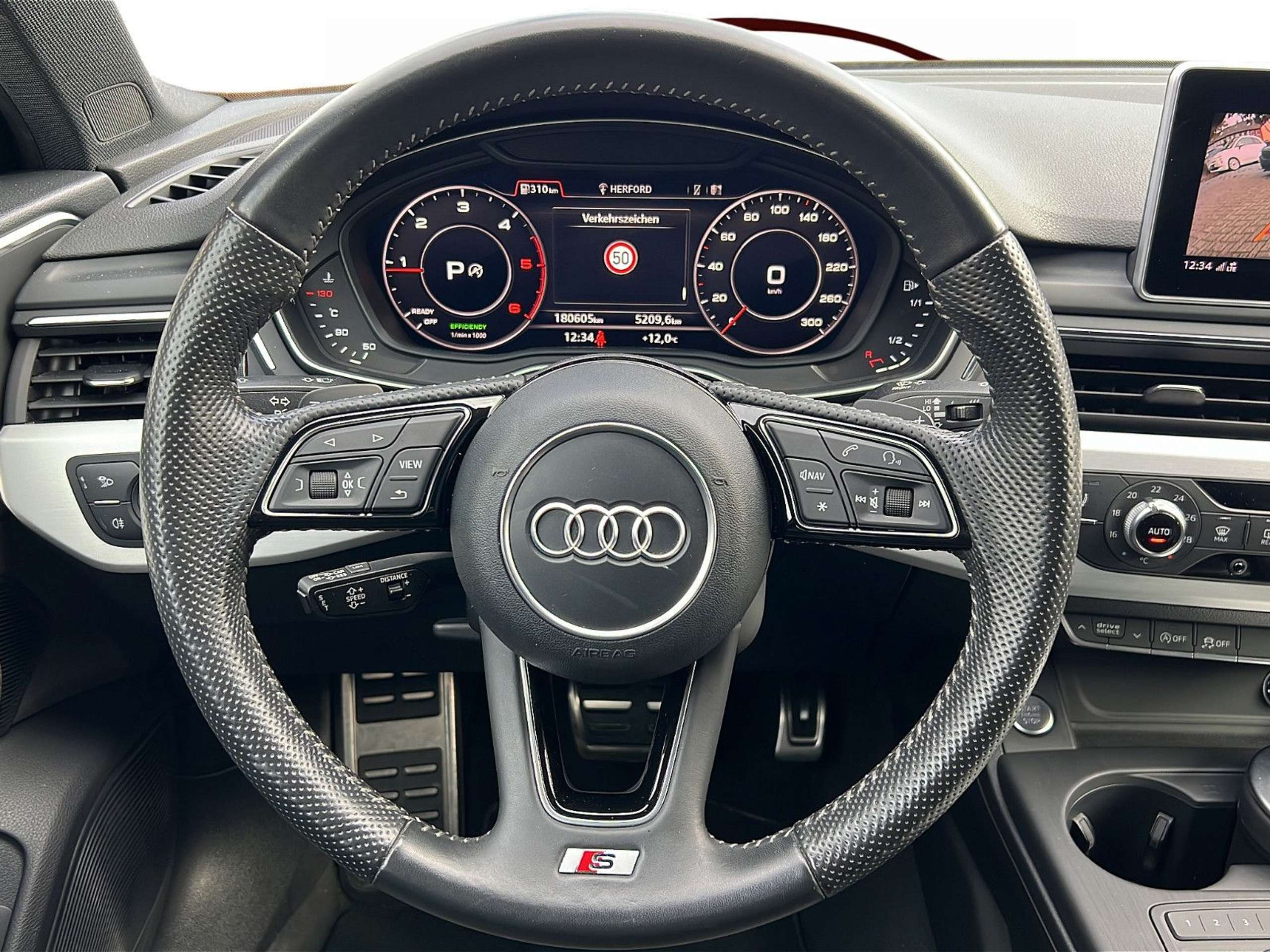 Audi - A4