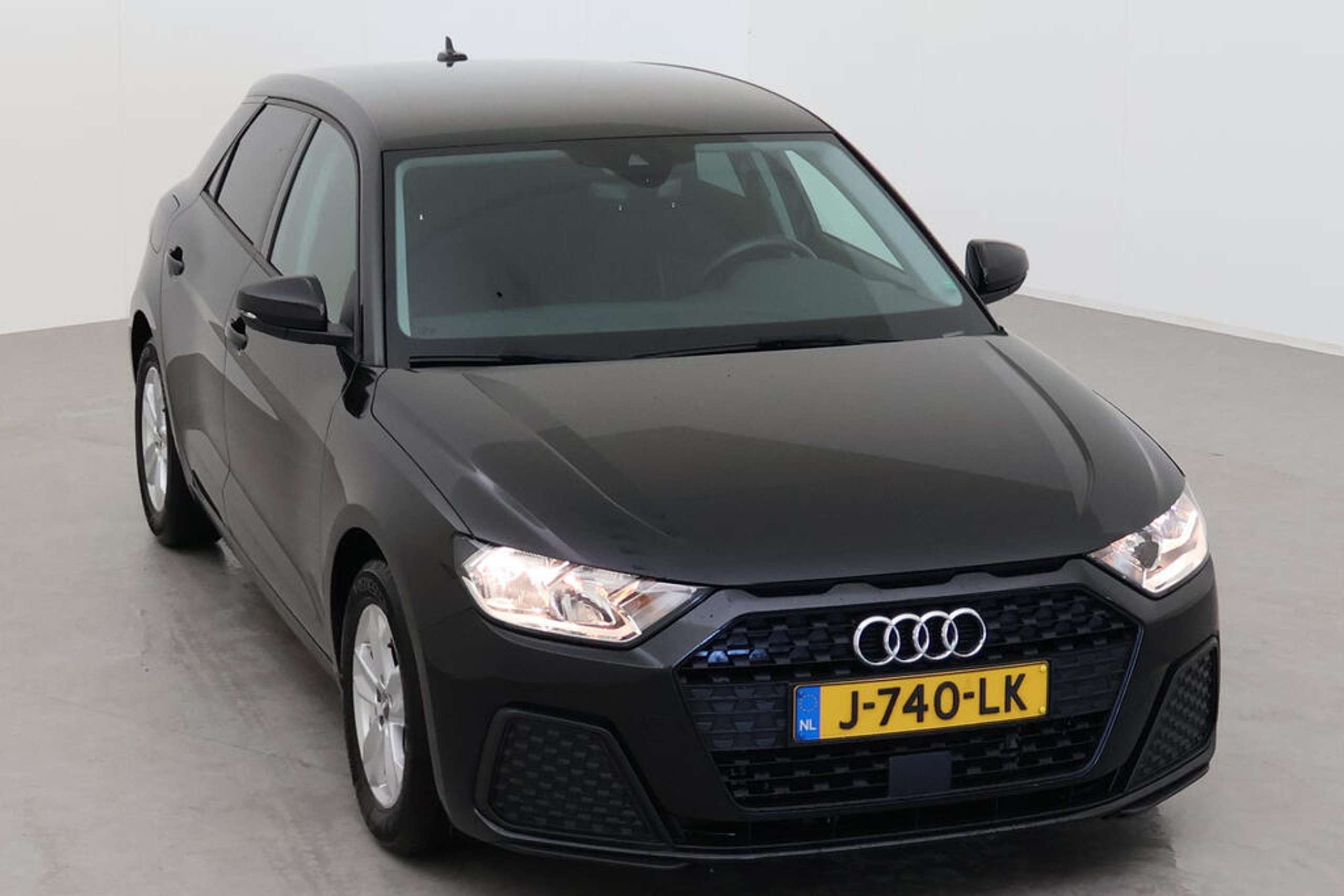 Audi - A1